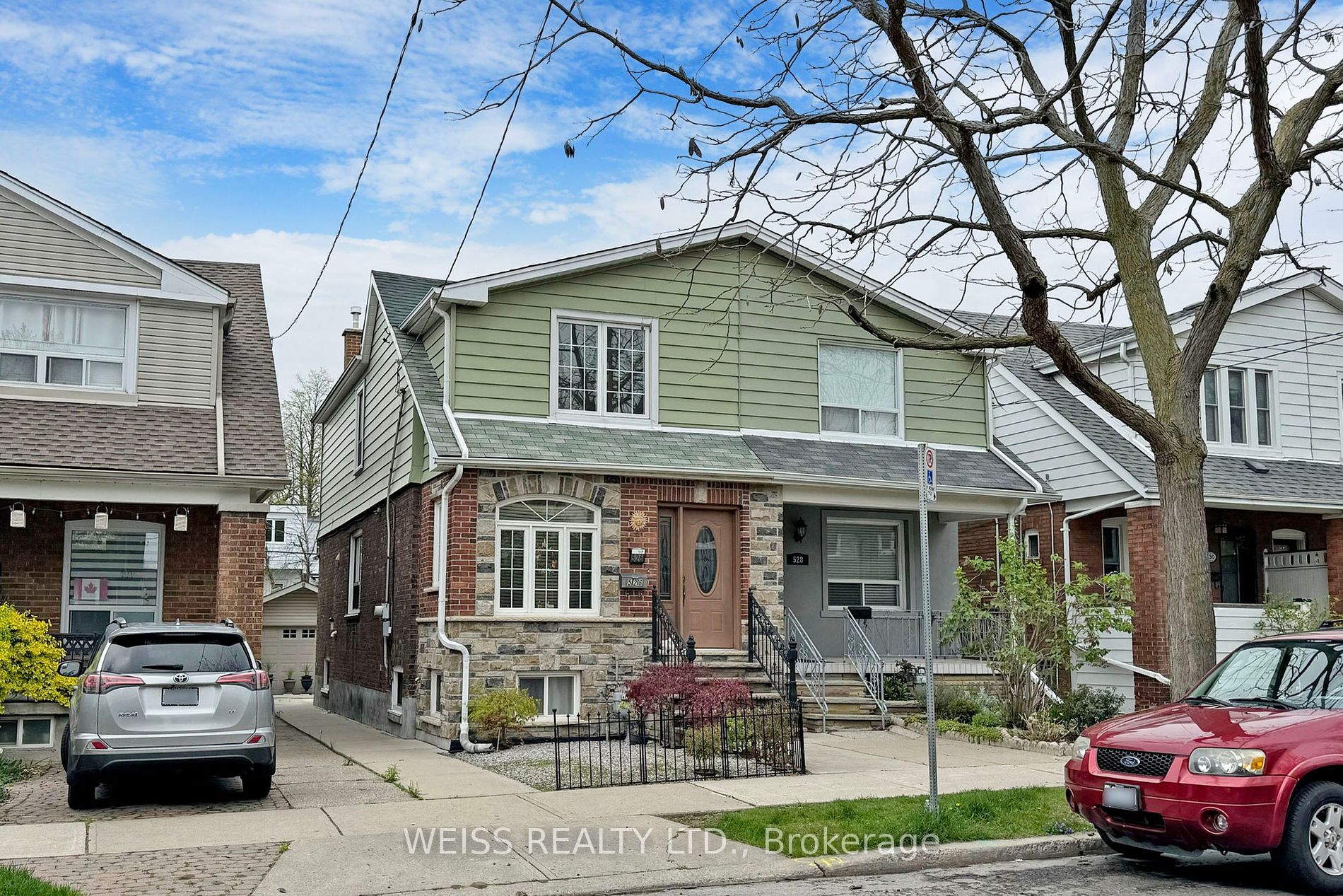 Semi-Detached house for sale at 526 Milverton Blvd Toronto Ontario