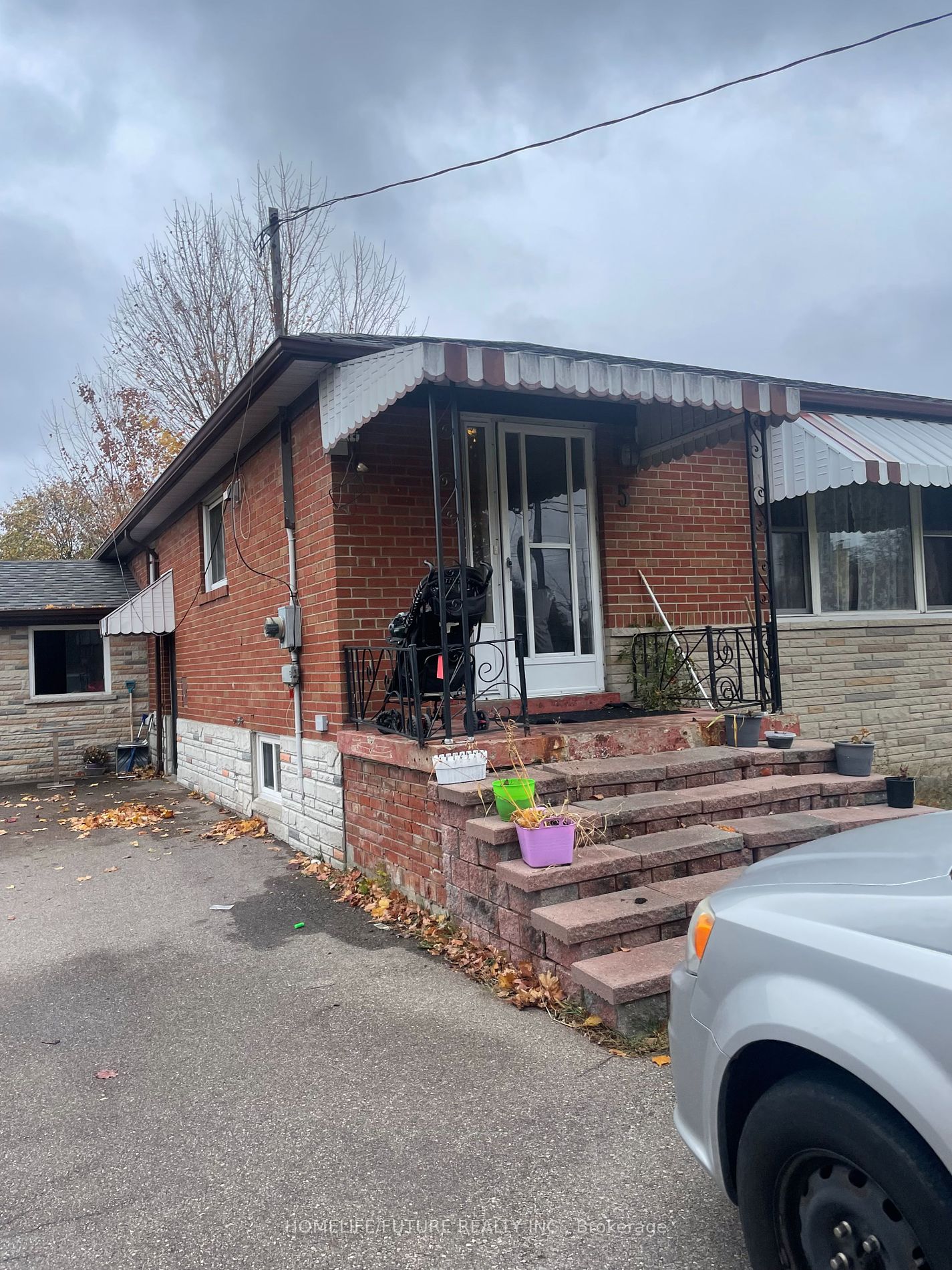 Detached house for sale at 5 Bankwell Ave Toronto Ontario