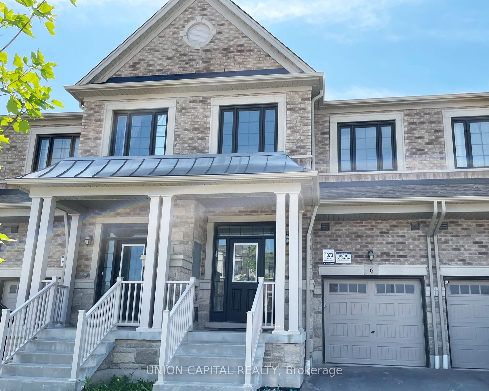 Att/Row/Twnhouse house for sale at 6 Mulgrave St Whitby Ontario