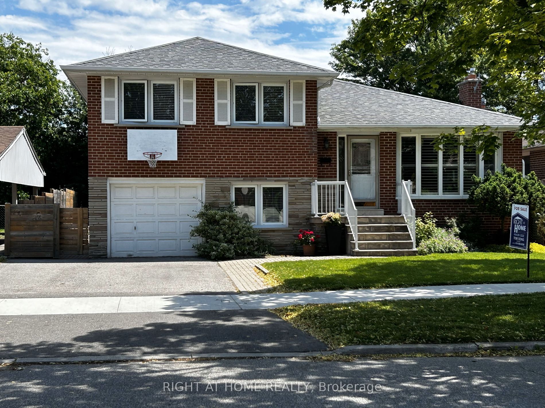 Detached house for sale at 37 Marlbank Rd Toronto Ontario