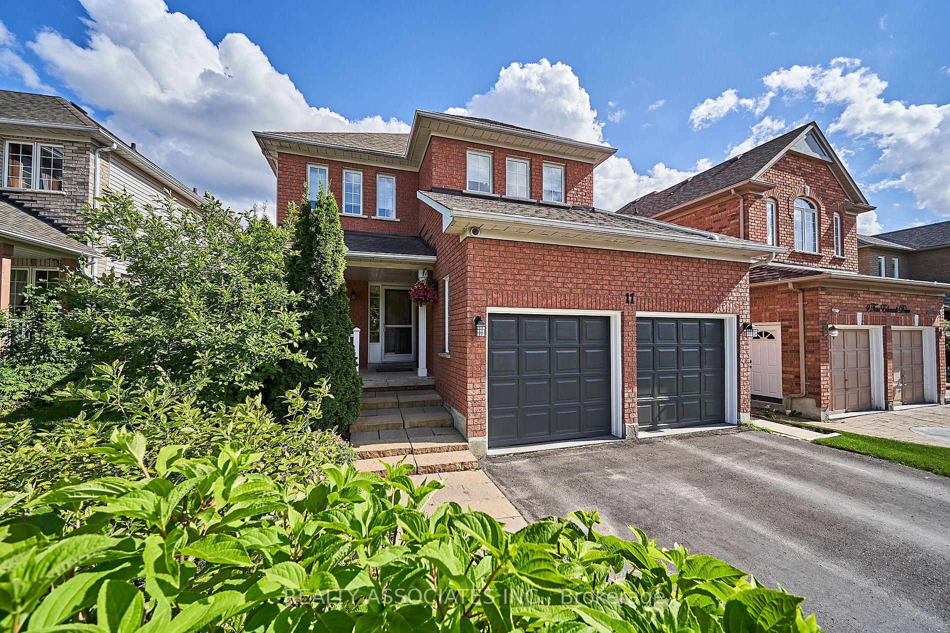 Detached house for sale at 11 Tom Edwards Dr S Whitby Ontario