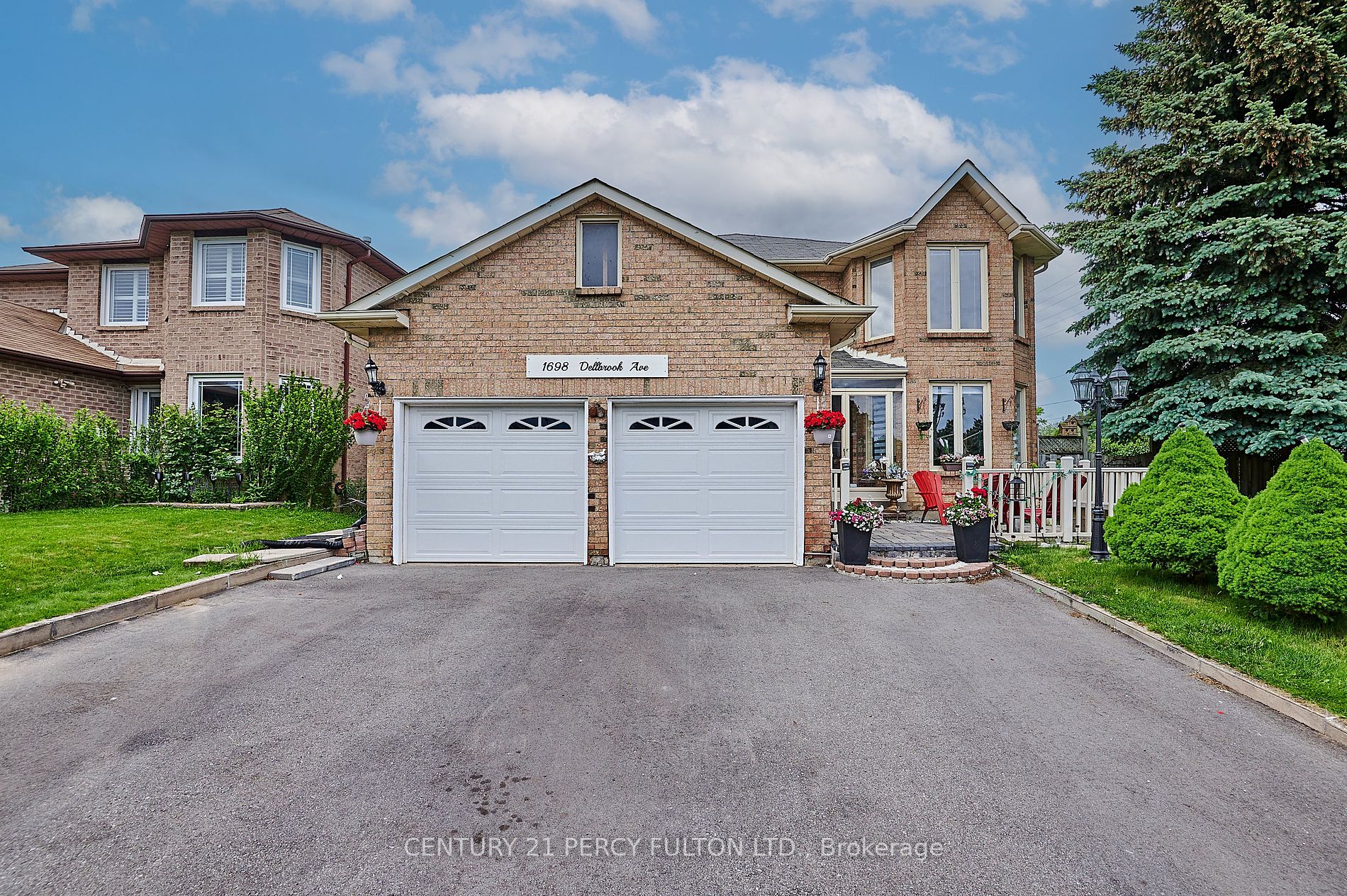 Detached house for sale at 1698 Dellbrook Ave Pickering Ontario