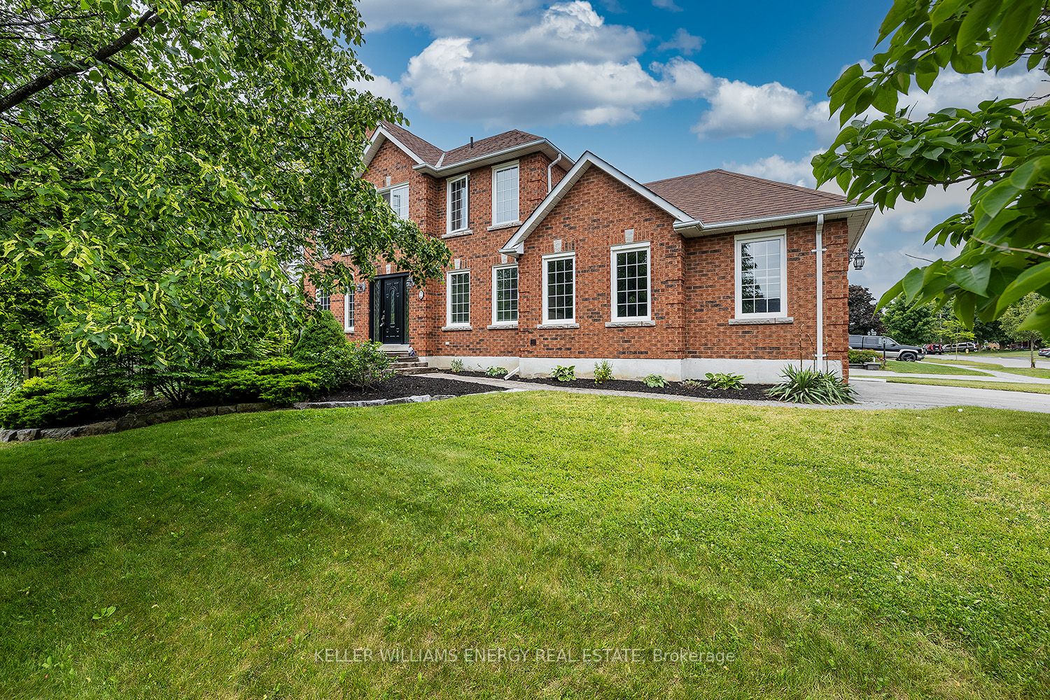 Detached house for sale at 2 Hampstead Gate Clarington Ontario