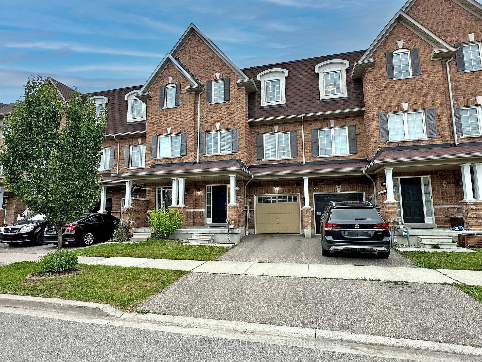 Att/Row/Twnhouse house for sale at 1520 Winville Rd Pickering Ontario