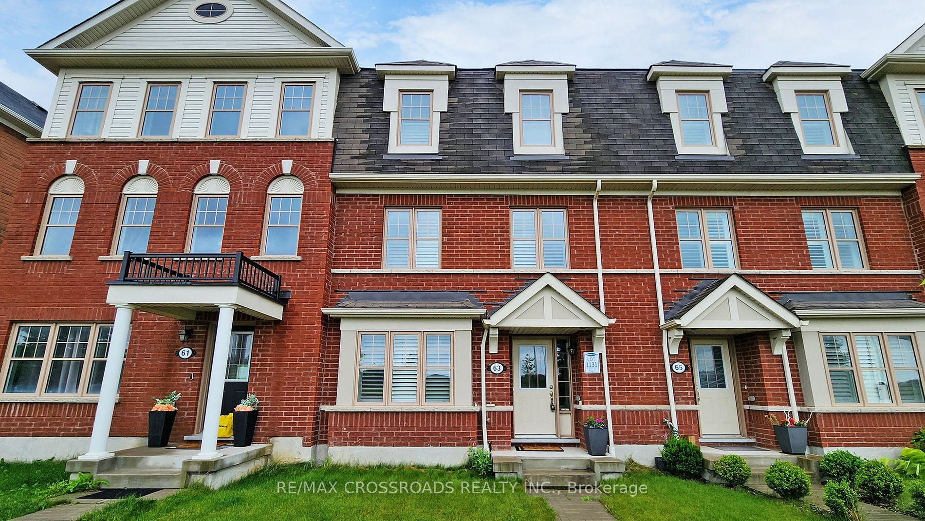 Att/Row/Twnhouse house for sale at 63 Whitefish St Whitby Ontario