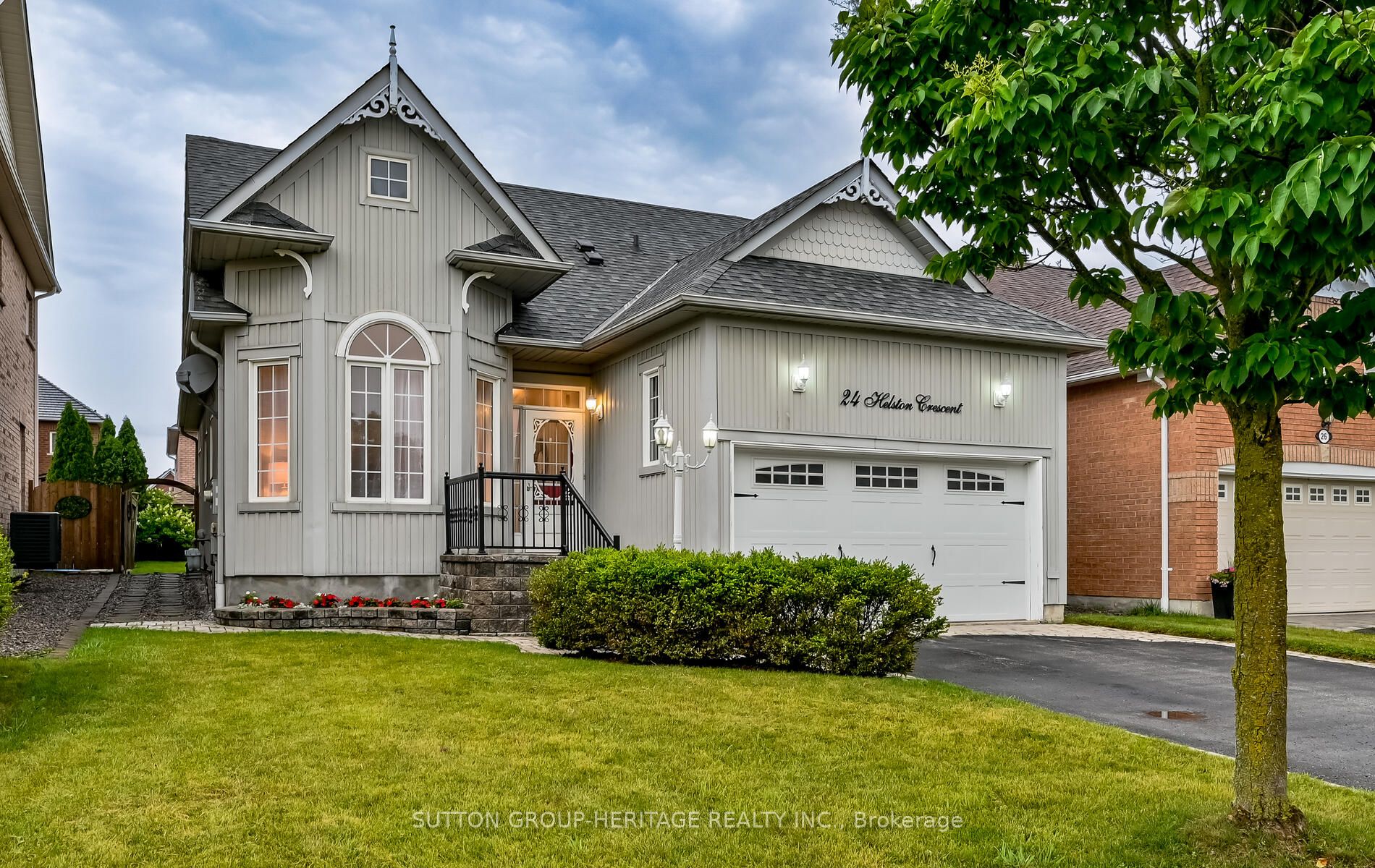 Detached house for sale at 24 Helston Cres Whitby Ontario