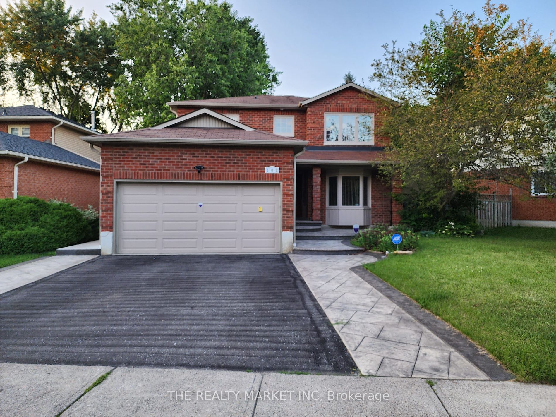 Detached house for sale at 102 William Stephenson Dr Whitby Ontario