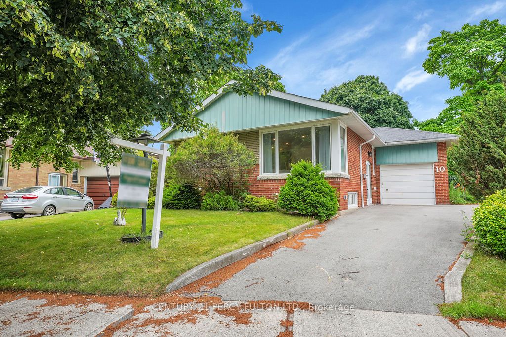 Detached house for sale at 10 Vesper Crt Toronto Ontario