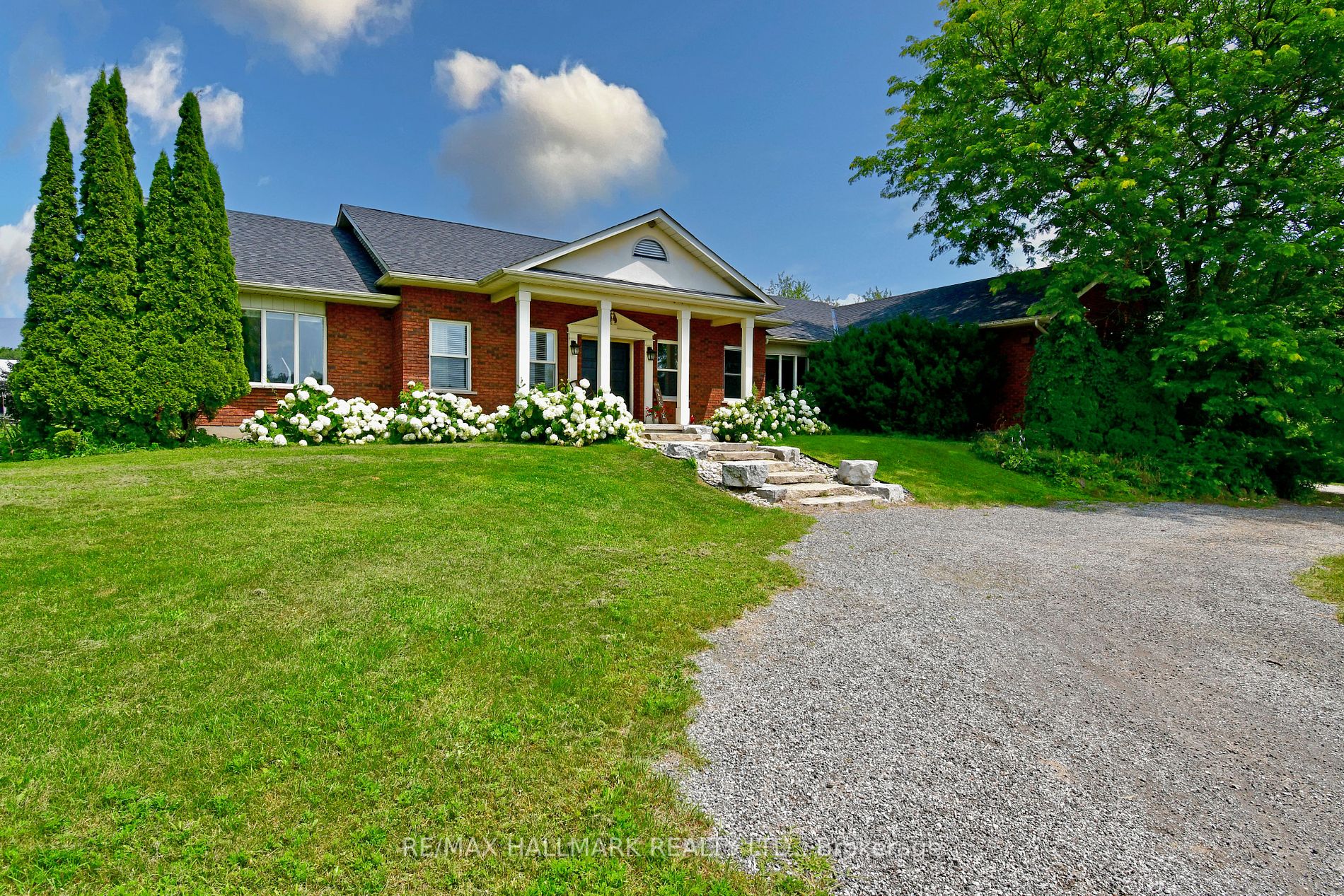 Farm house for sale at 18555 Highway 12 Scugog Ontario