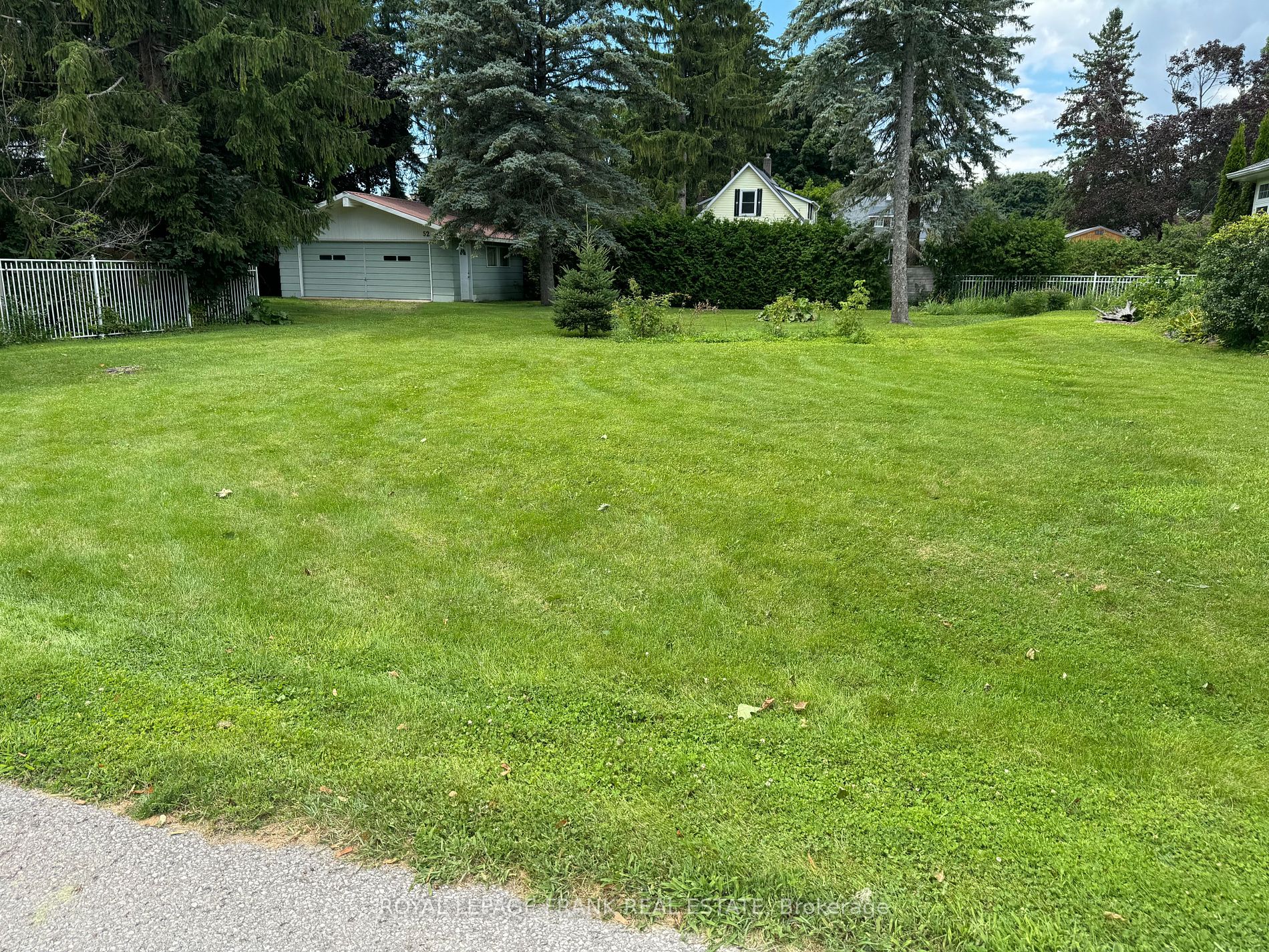 Vacant Land house for sale at 52 Cobbledick St Clarington Ontario
