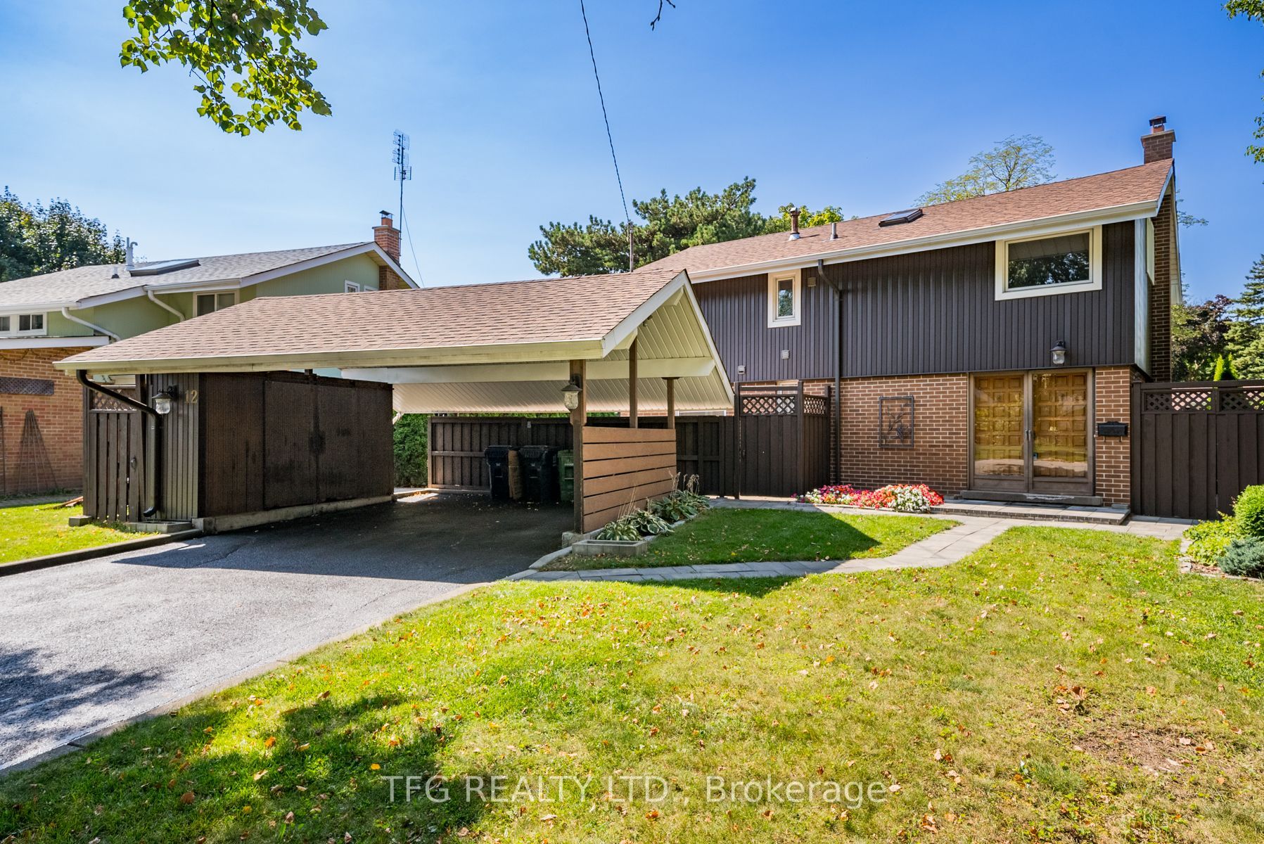 Detached house for sale at 12 Arlene Cres Toronto Ontario