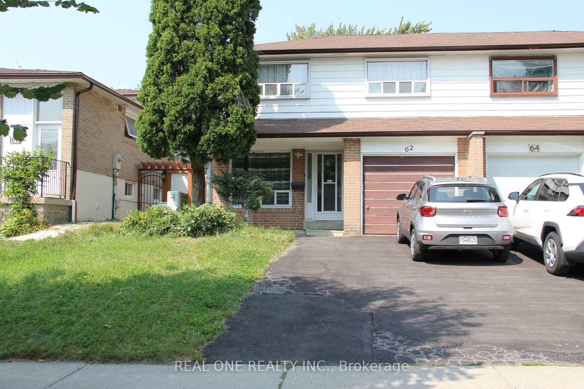 Semi-Detached house for sale at 62 Glenstroke Dr Toronto Ontario