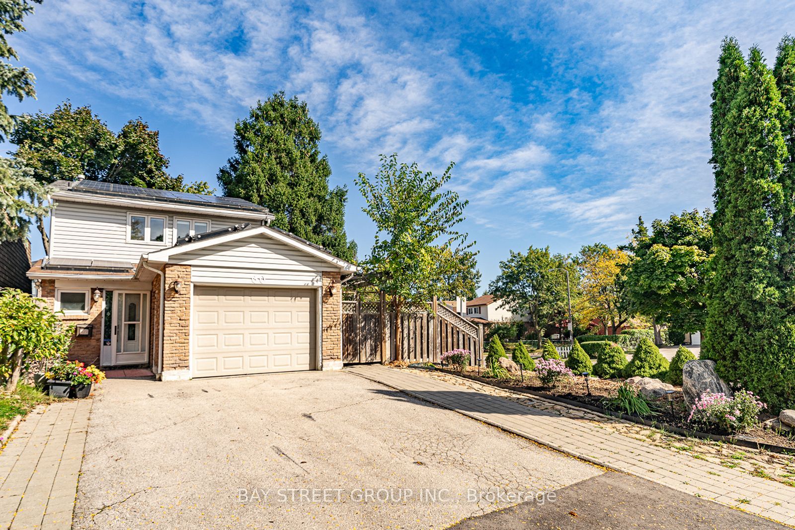 Link house for sale at 60 Big Red Ave Toronto Ontario