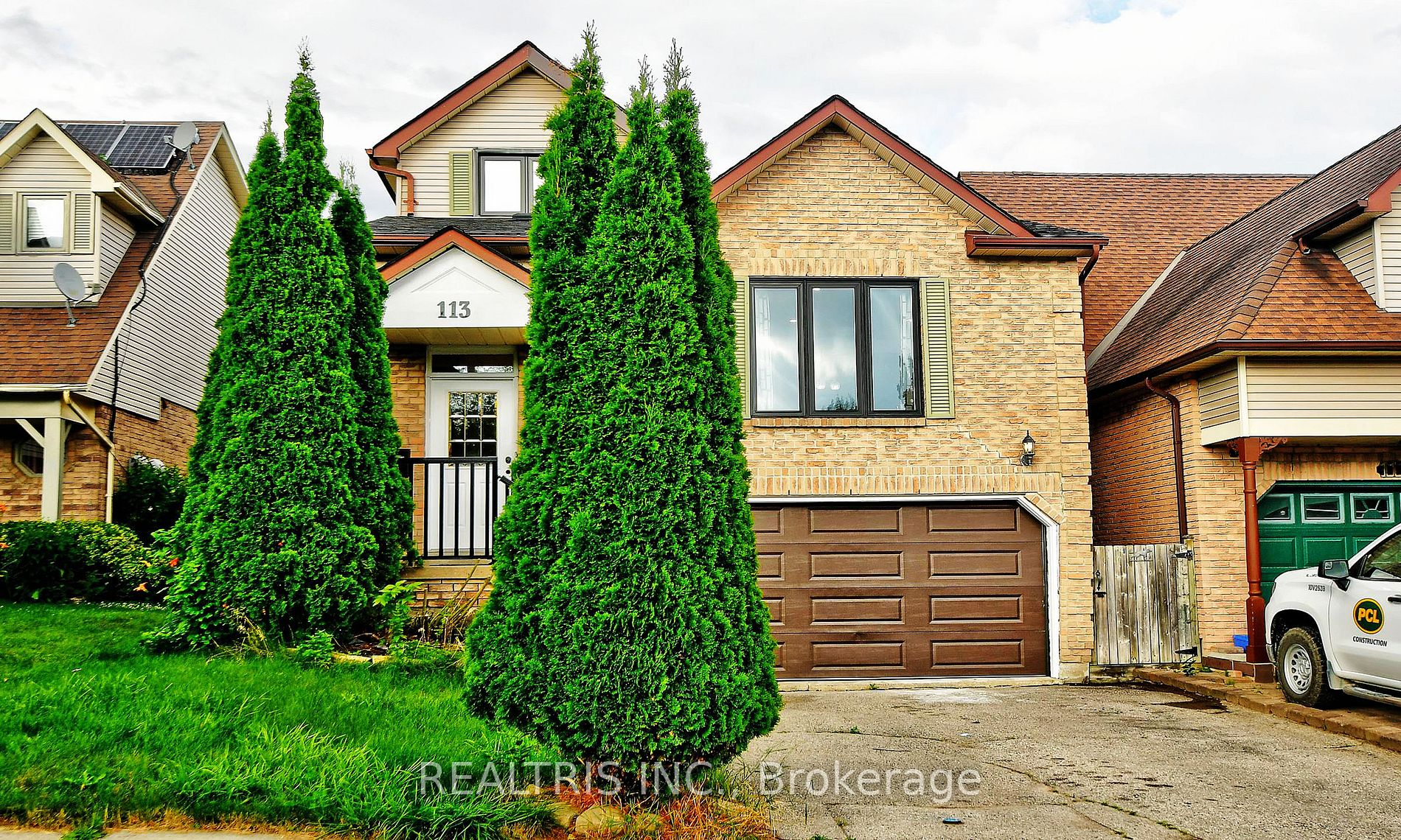 Detached house for sale at 113 Bassett Blvd N Whitby Ontario