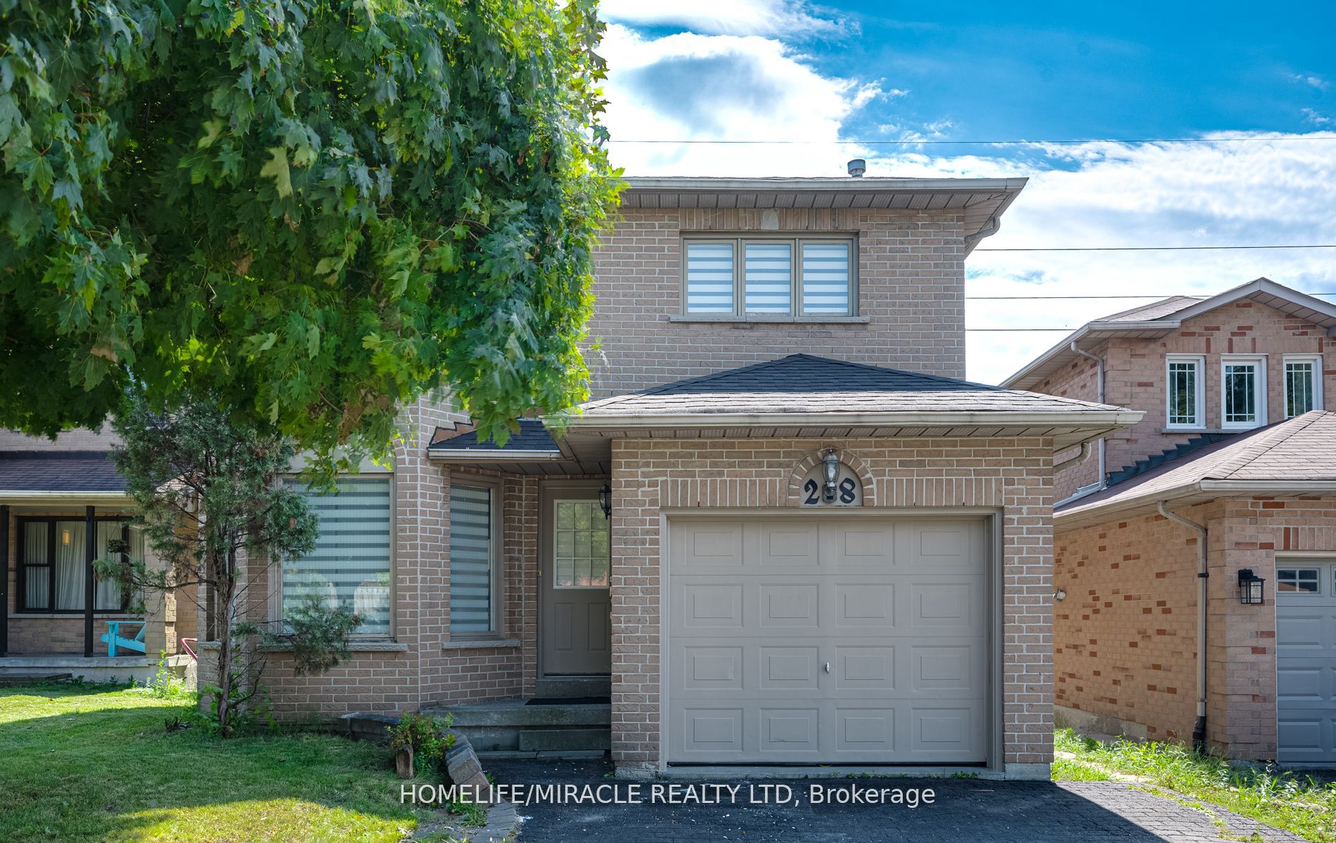 Detached house for sale at 28 Murkar Cres Whitby Ontario