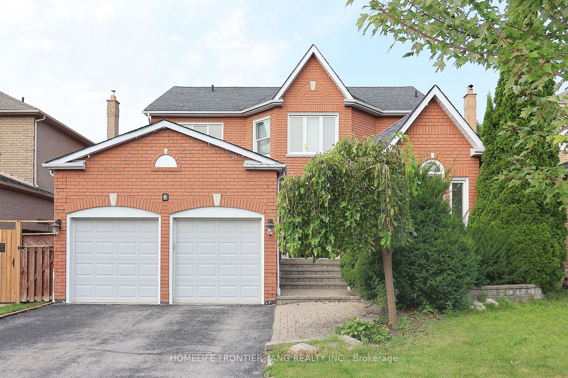 Detached house for sale at 8 Wigston Crt Whitby Ontario