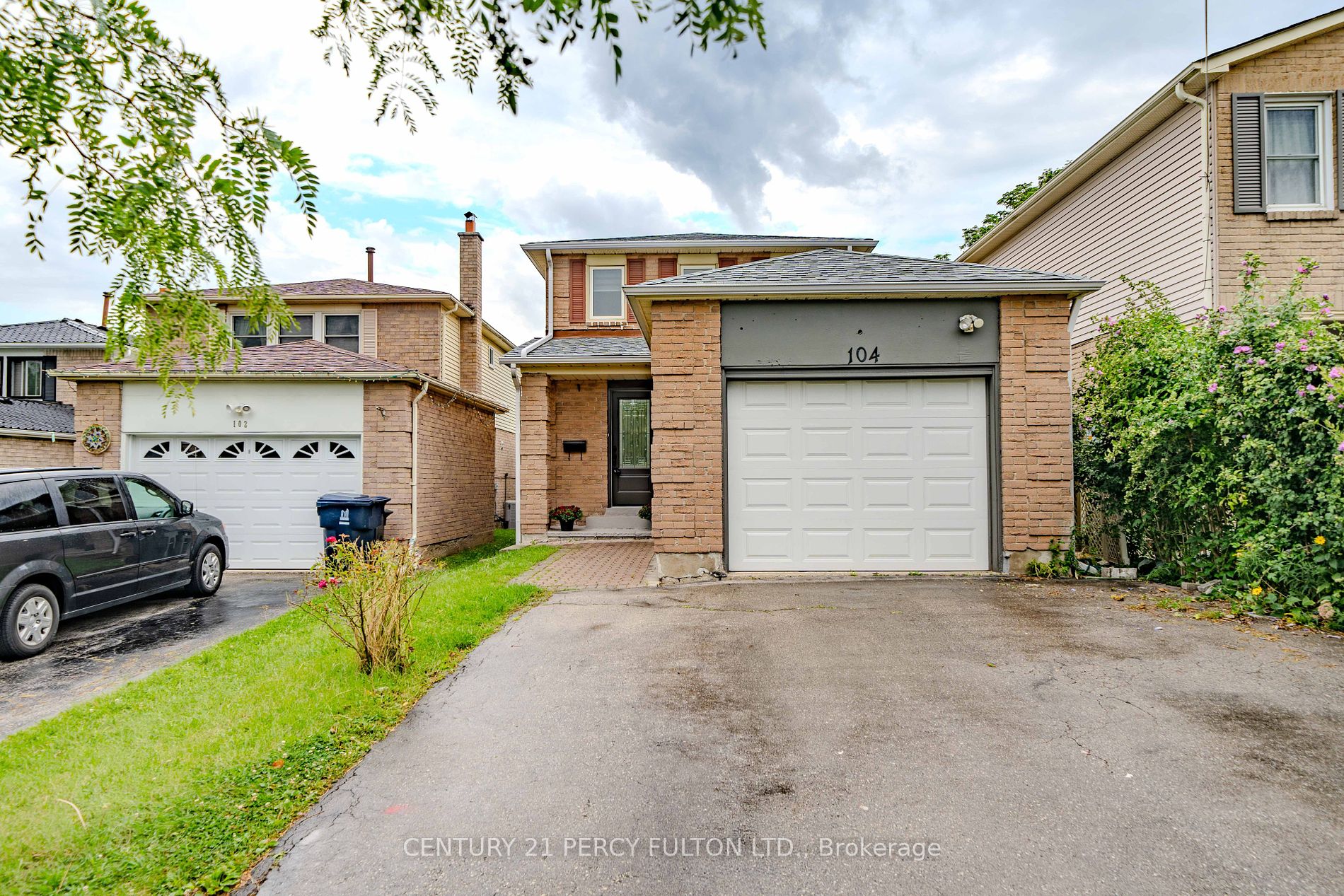 Detached house for sale at 104 Shady Hollow Dr Toronto Ontario