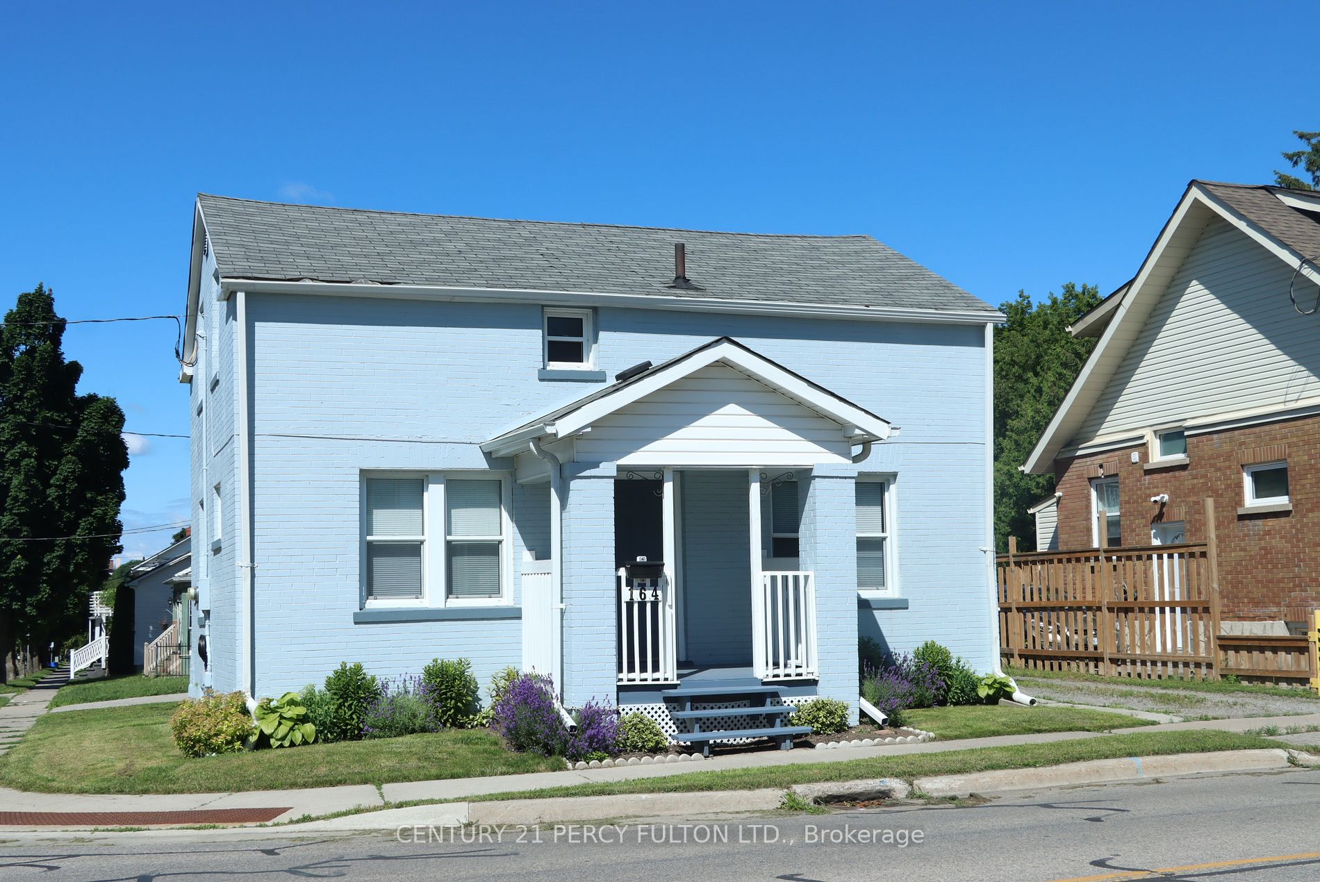 Duplex house for sale at 164 Centre St N Oshawa Ontario