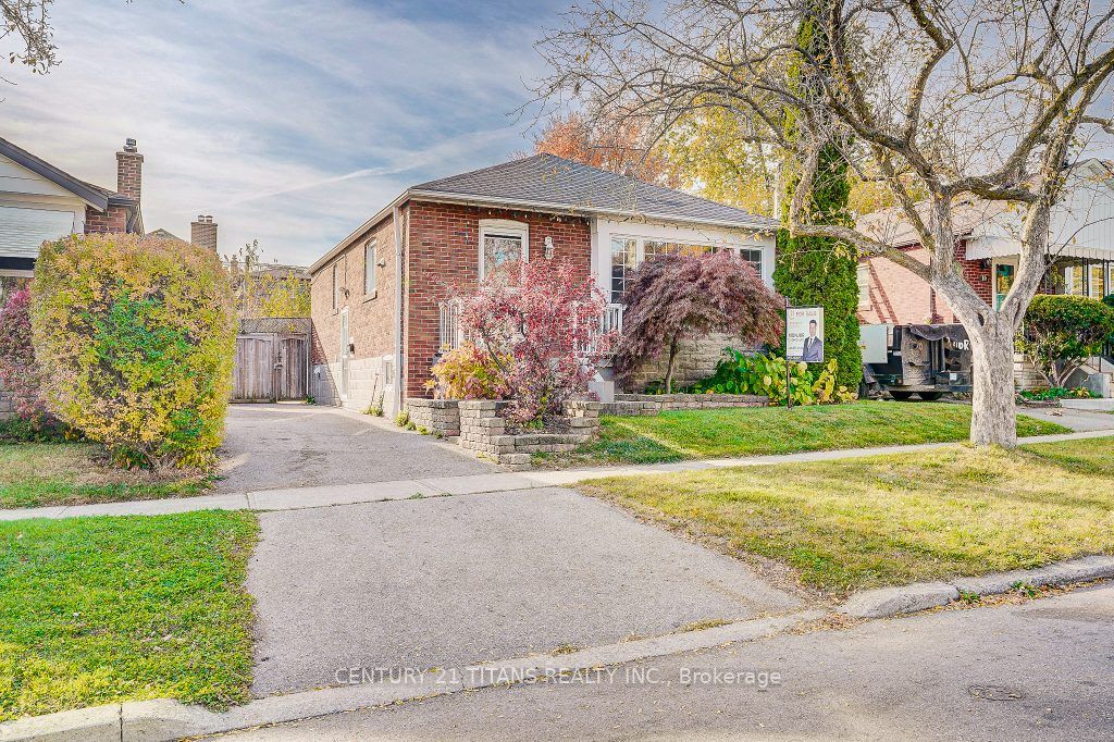 Detached house for sale at 14 Anneke Rd Toronto Ontario