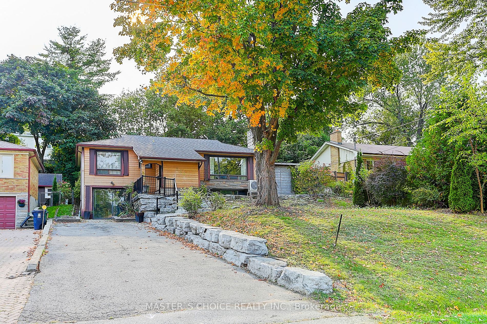 Detached house for sale at 326 Jaybell Grve Toronto Ontario