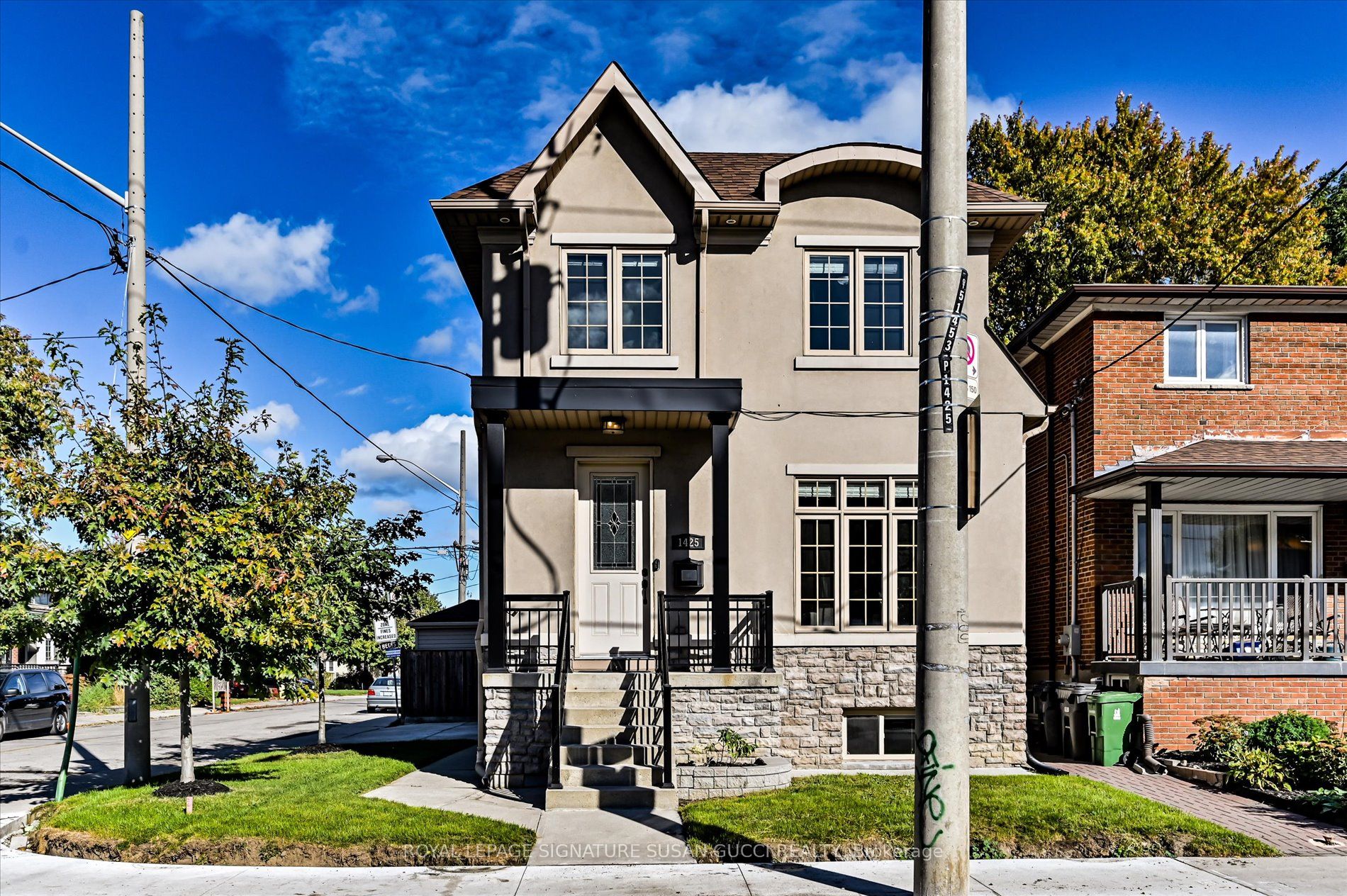 Detached house for sale at 1425 Woodbine Ave Toronto Ontario