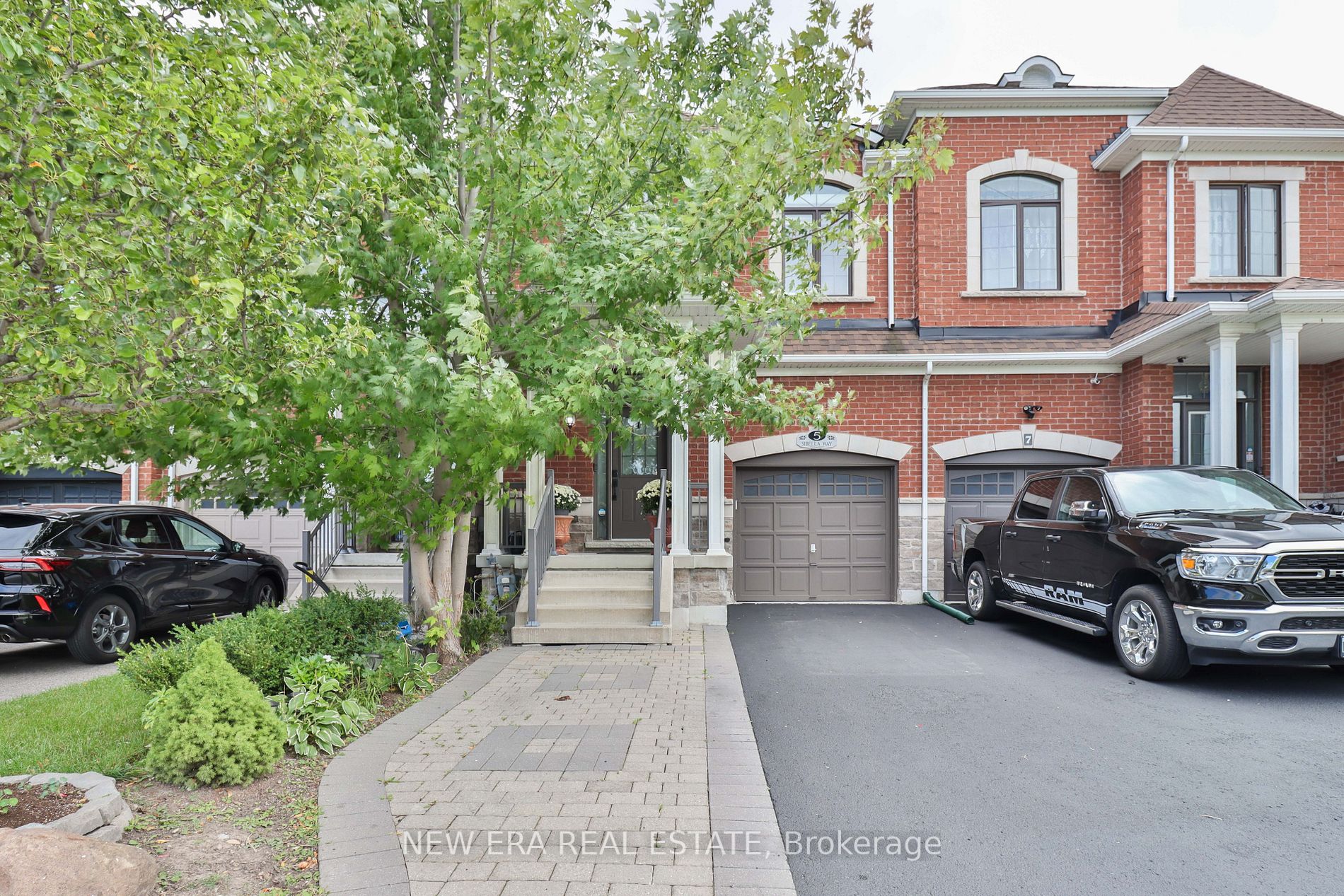 Att/Row/Twnhouse house for sale at 5 Sibella Way Vaughan Ontario