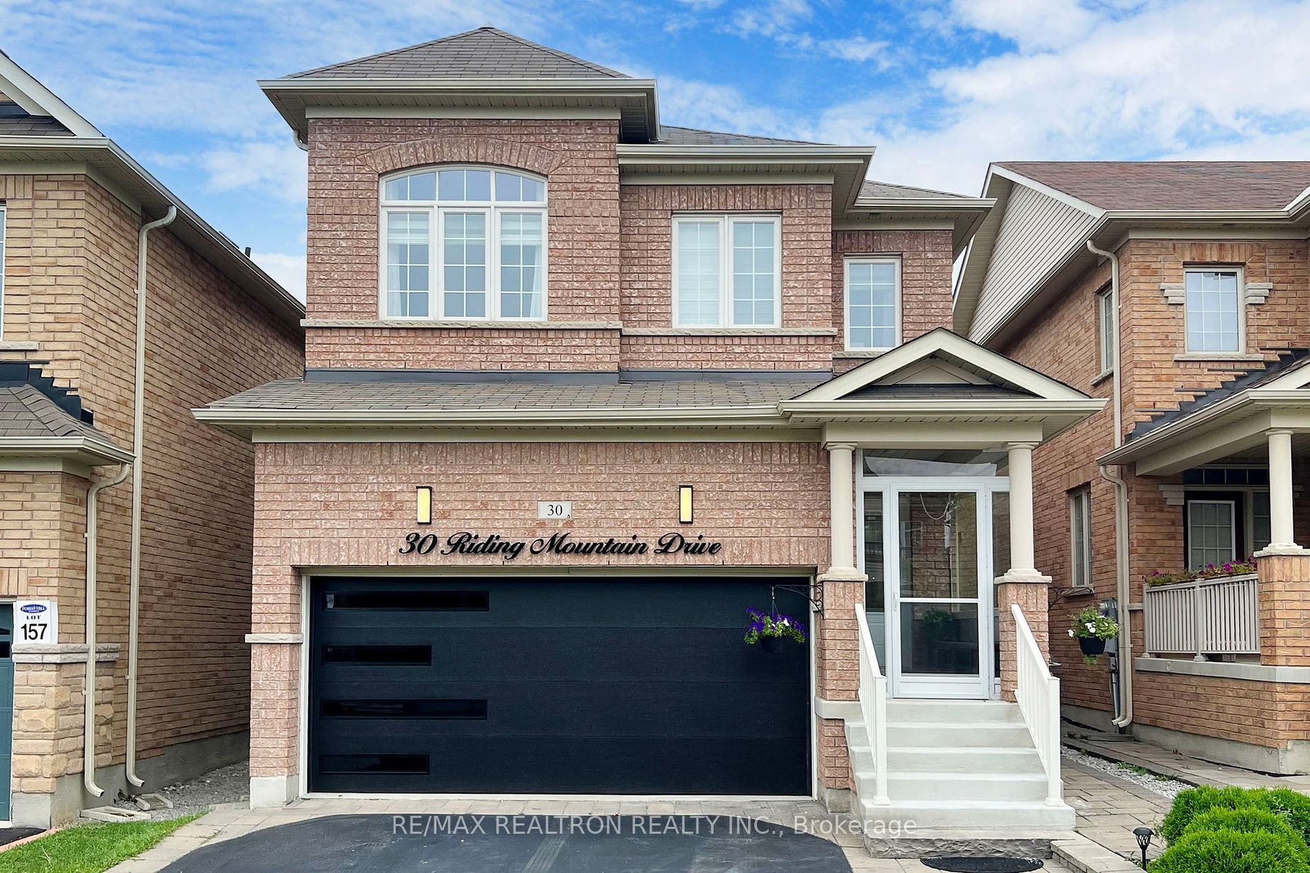 Detached house for sale at 30 Riding Mountain Dr Richmond Hill Ontario