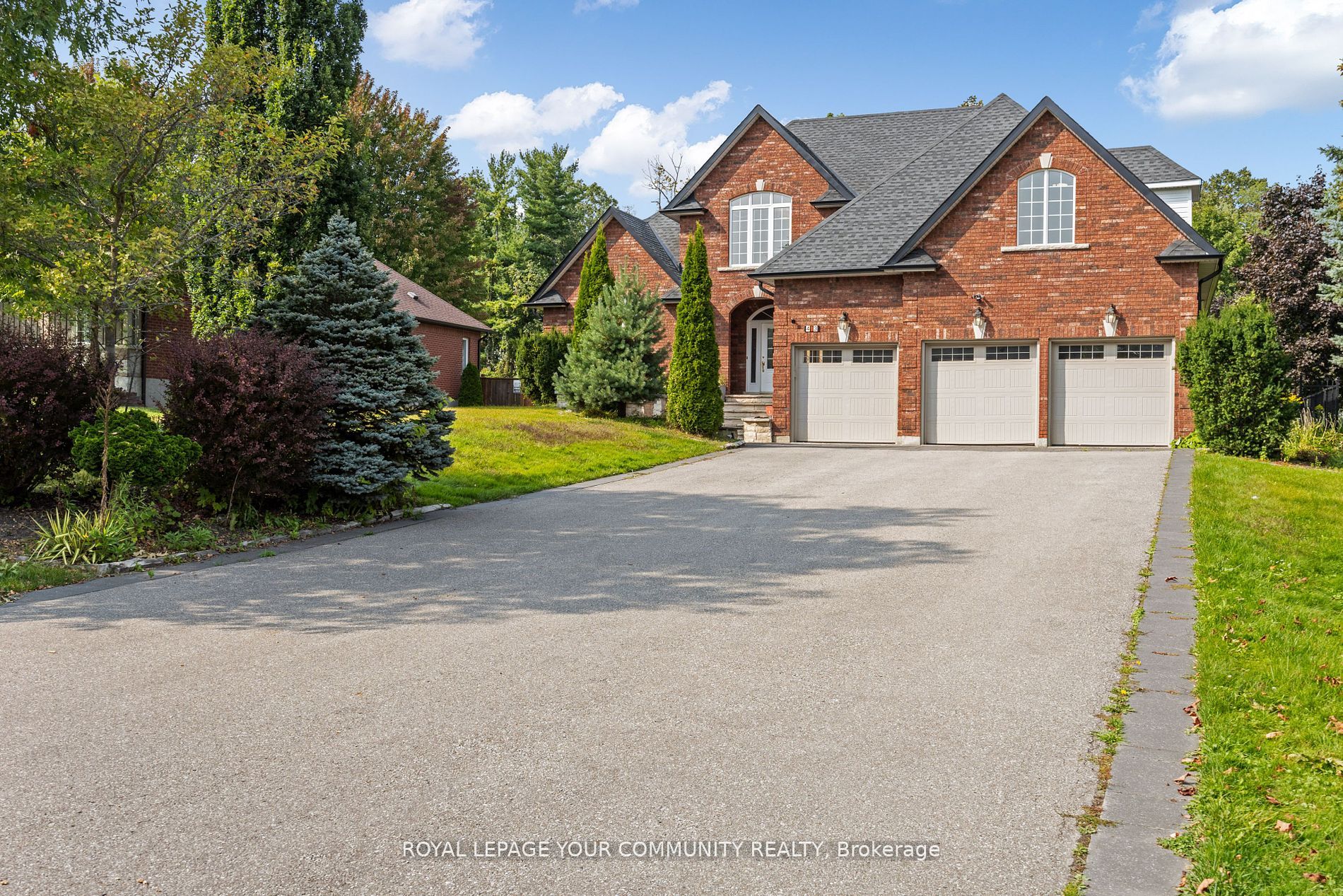 Detached house for sale at 413 Coventry Hill Tr Newmarket Ontario