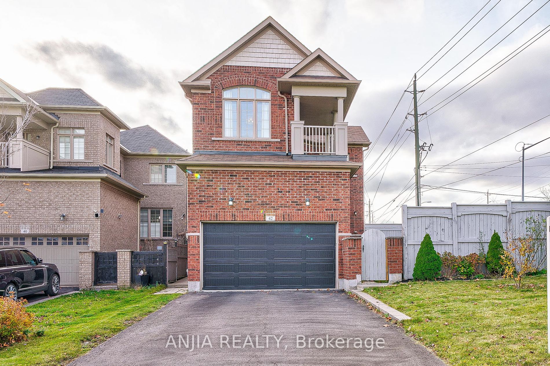 Detached house for sale at 42 Jocada Crt Richmond Hill Ontario