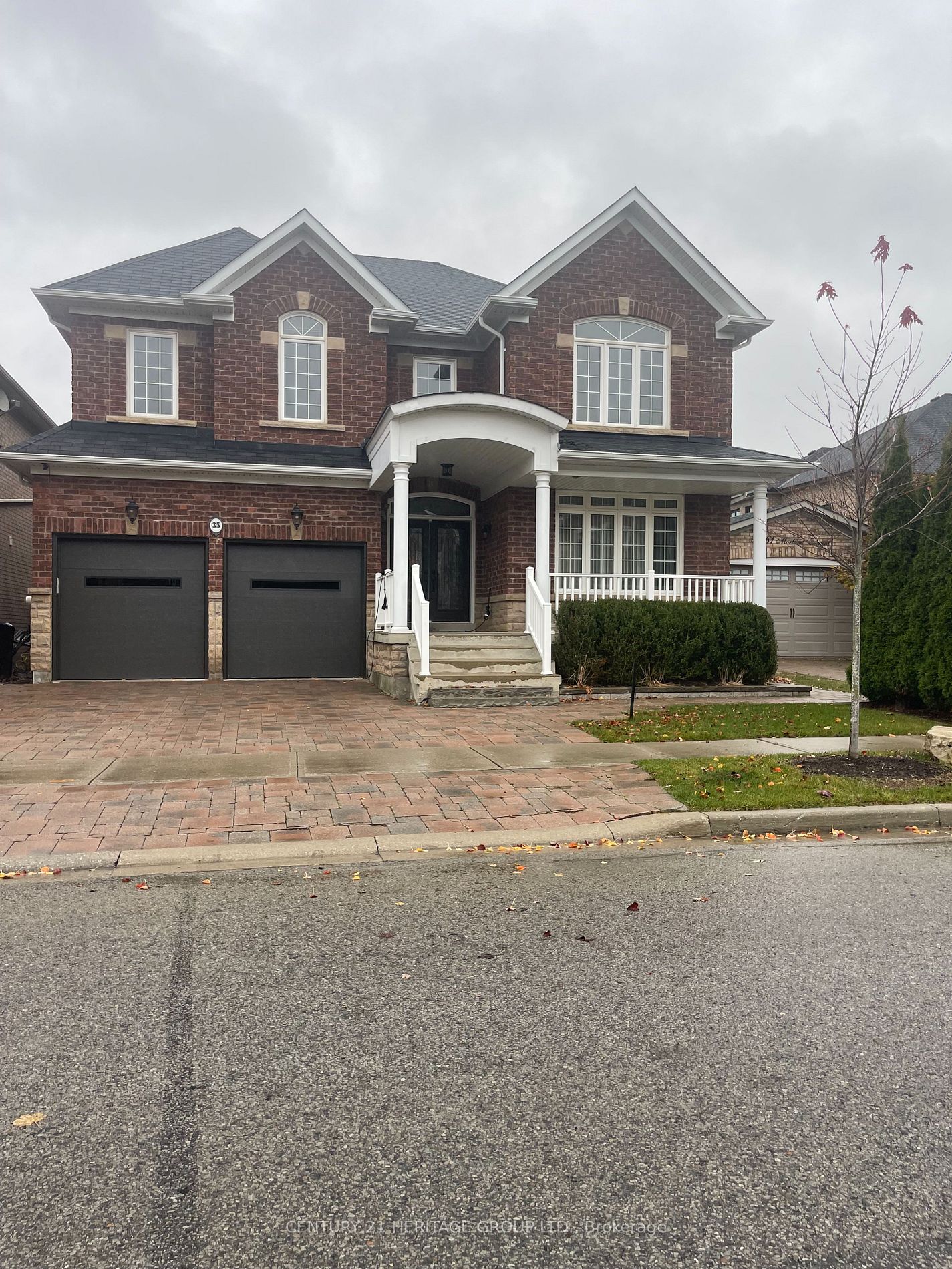 Detached house for sale at 35 Morland Cres Aurora Ontario