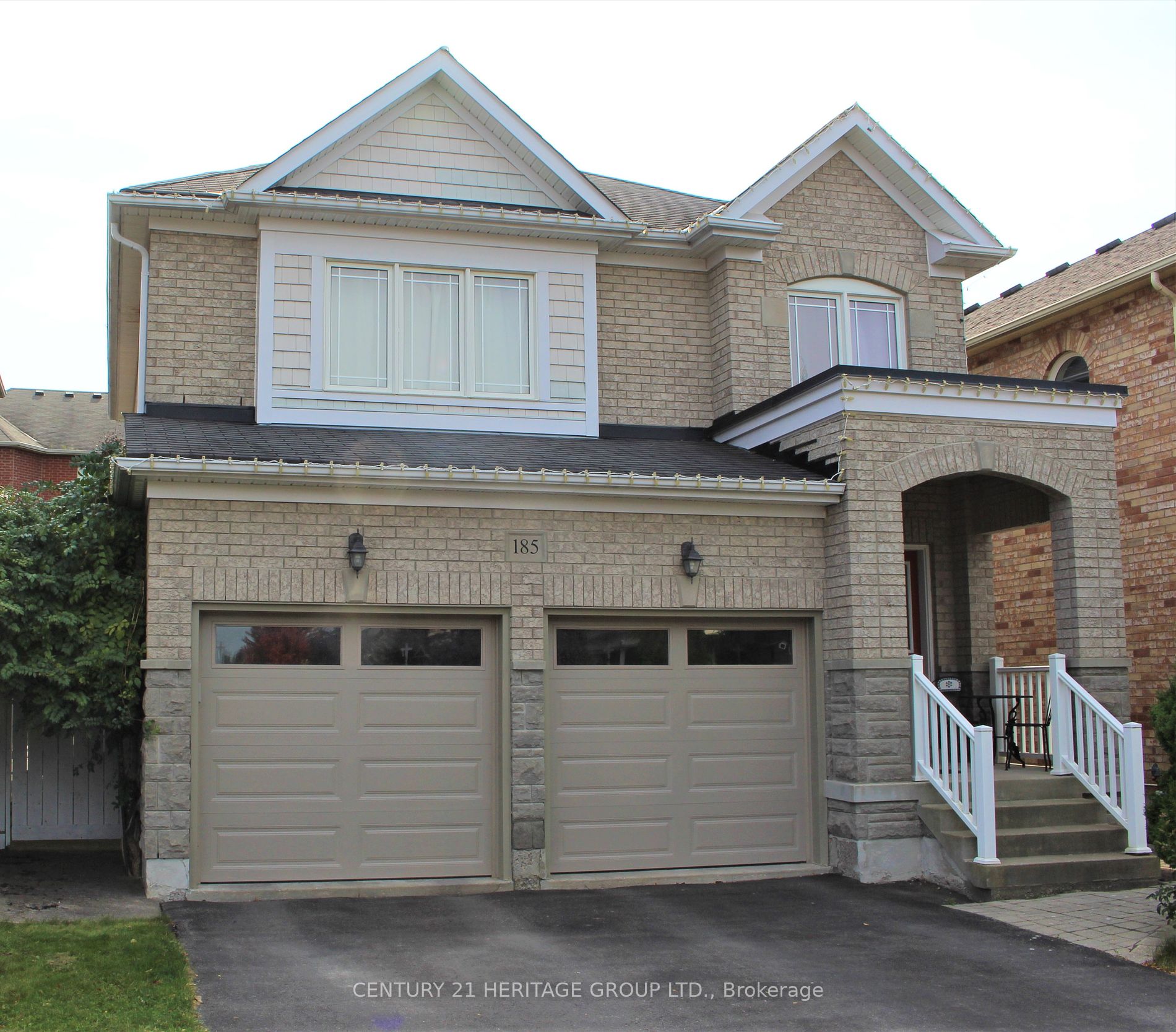 Detached house for sale at 185 River Ridge Blvd Aurora Ontario