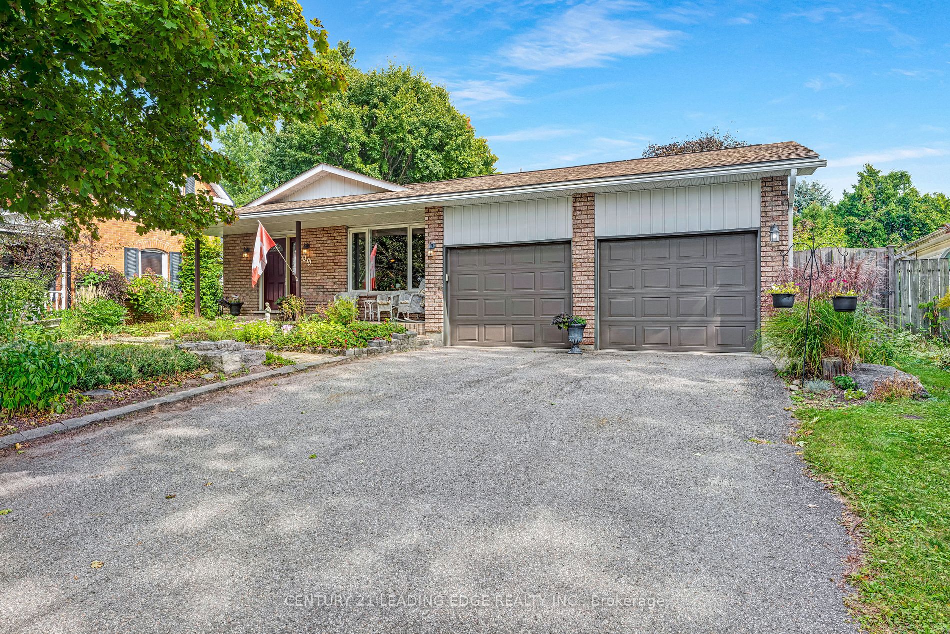 Detached house for sale at 9 King St East Gwillimbury Ontario