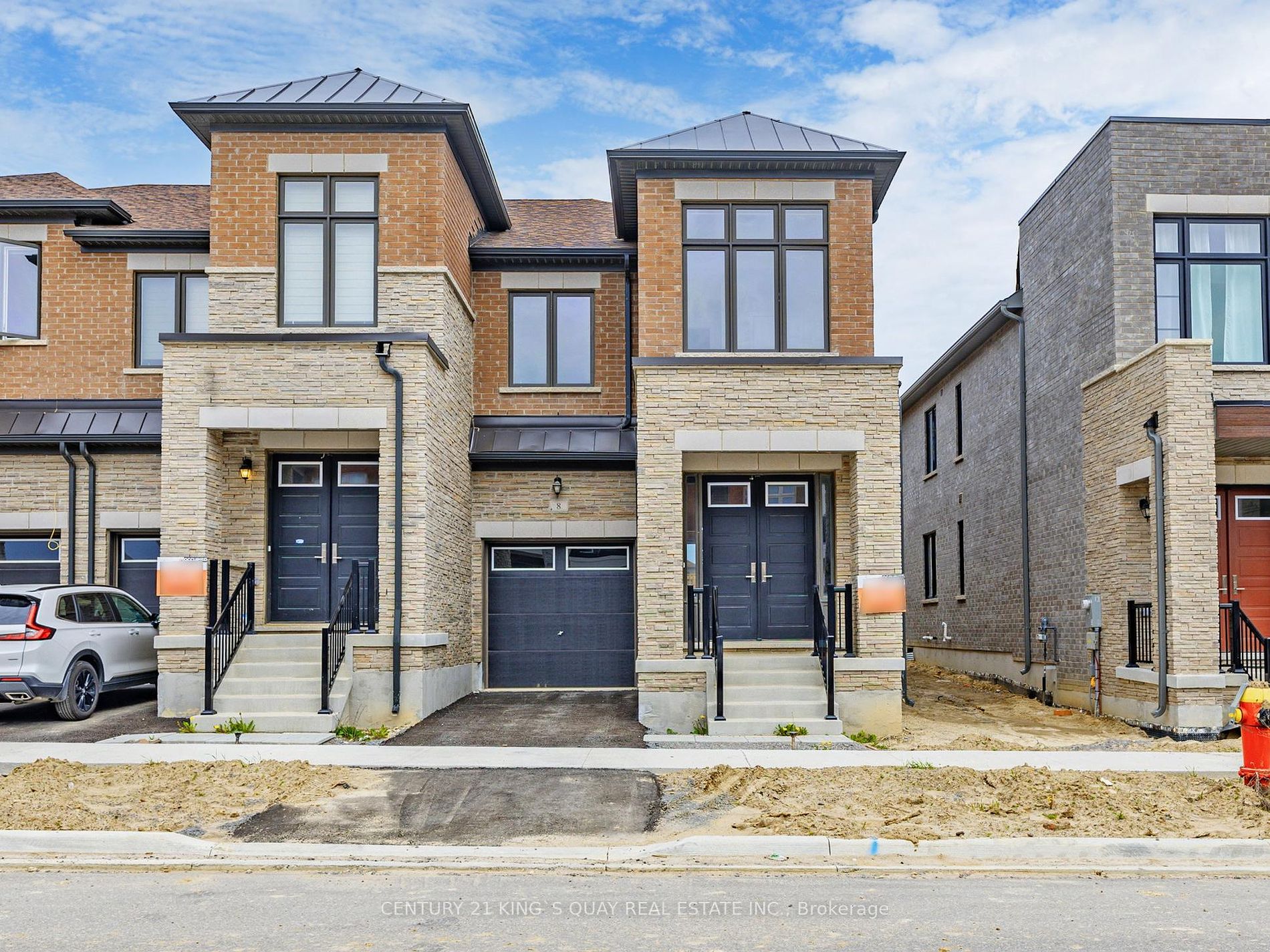 Att/Row/Twnhouse house for sale at 8 Schmeltzer Cres Richmond Hill Ontario