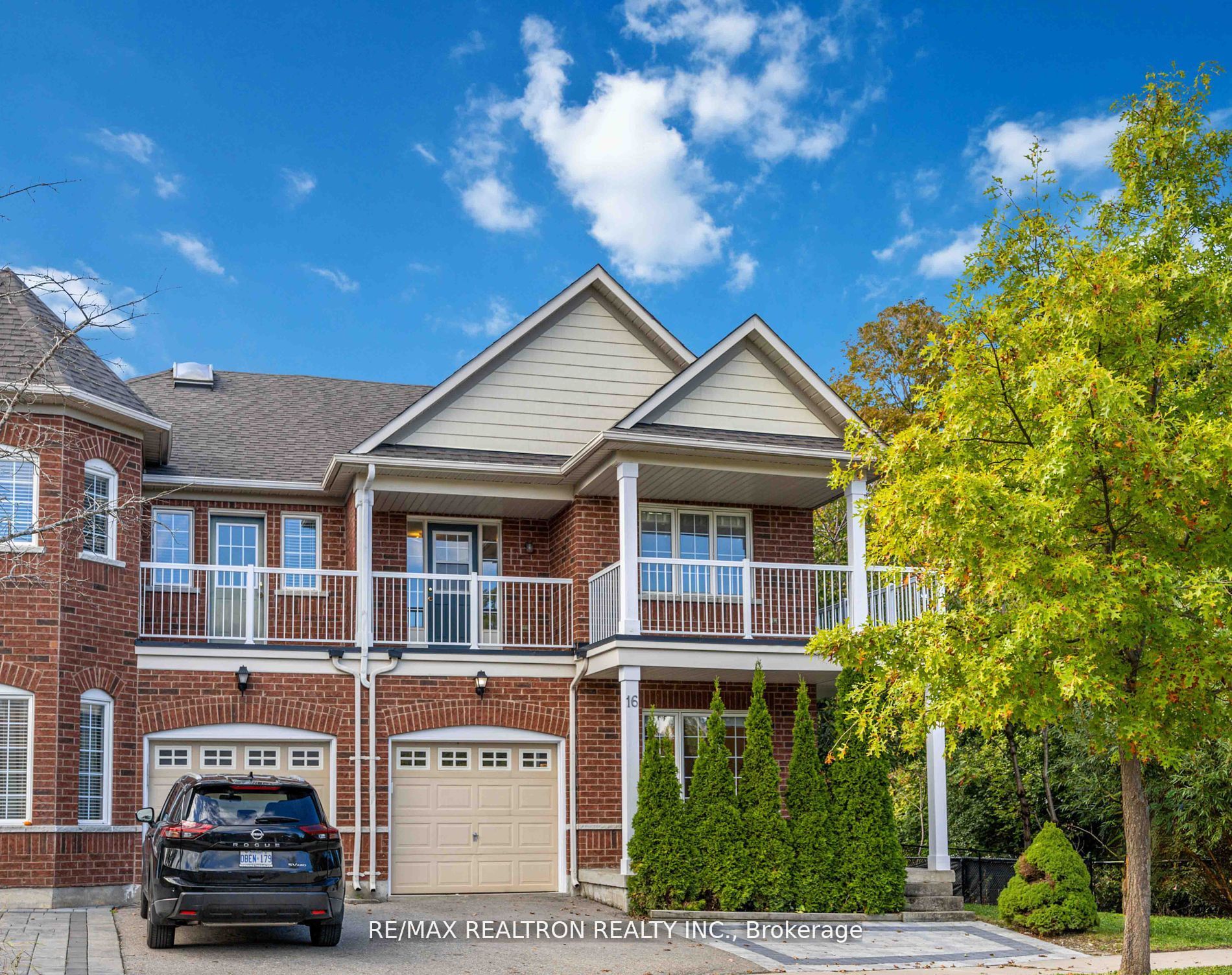 Semi-Detached house for sale at 16 Lebovic Dr W Richmond Hill Ontario