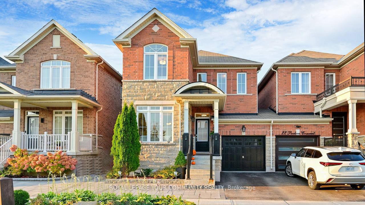 Semi-Detached house for sale at 24 Pavlova Cres Richmond Hill Ontario