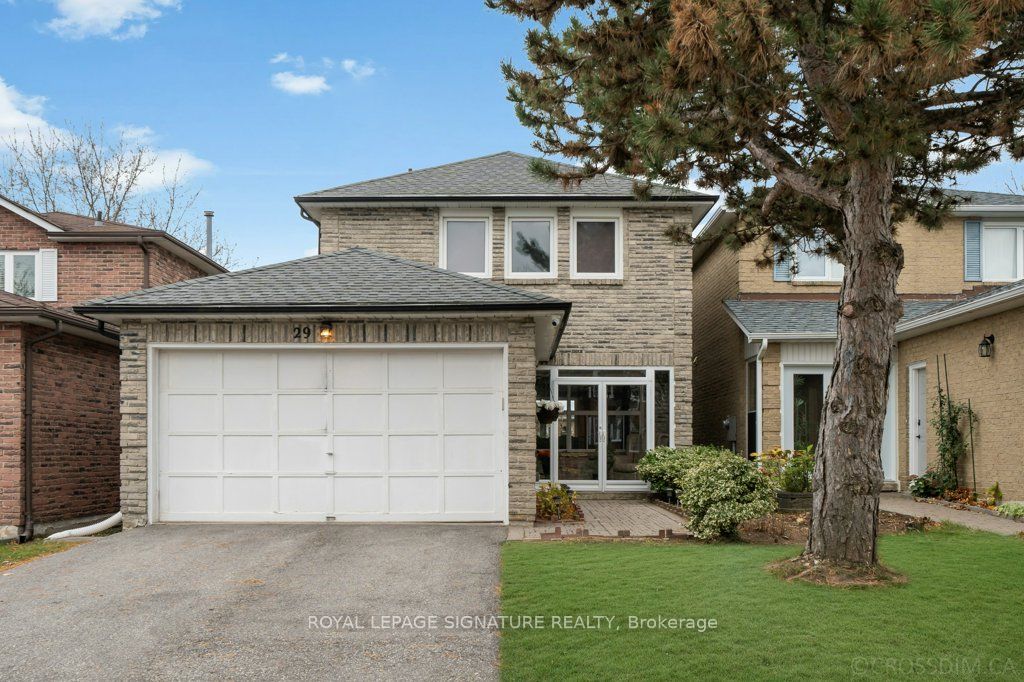 Detached house for sale at 29 Don Head Village Blvd Richmond Hill Ontario