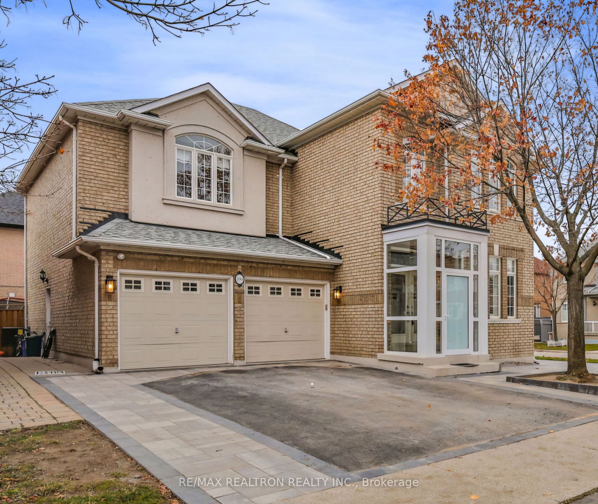 Detached house for sale at 199 Davos Rd Vaughan Ontario