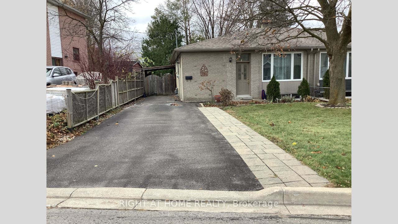 Semi-Detached house for sale at 8 DAVIS Rd Aurora Ontario