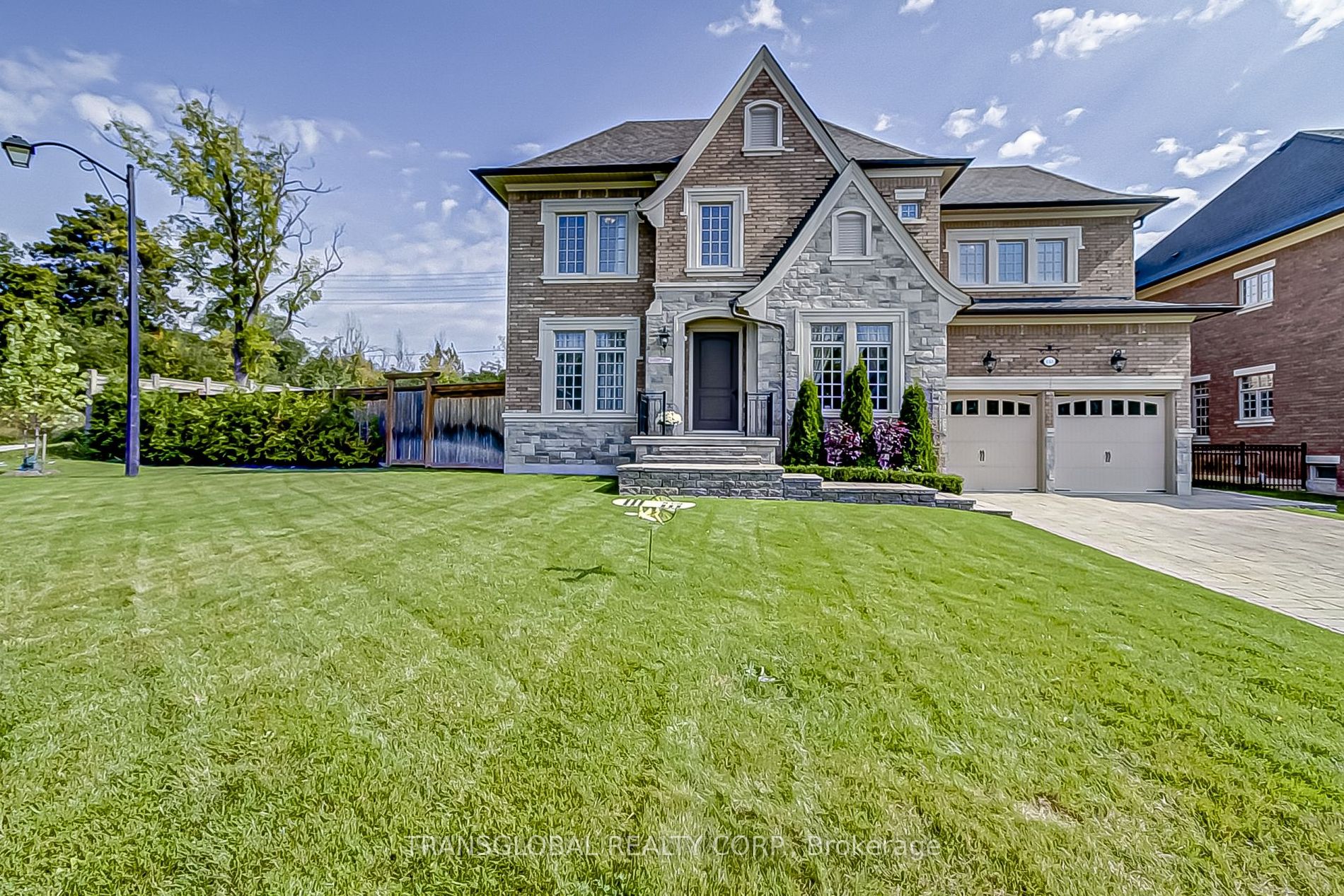 Detached house for sale at 141 Annsleywood Crt Vaughan Ontario