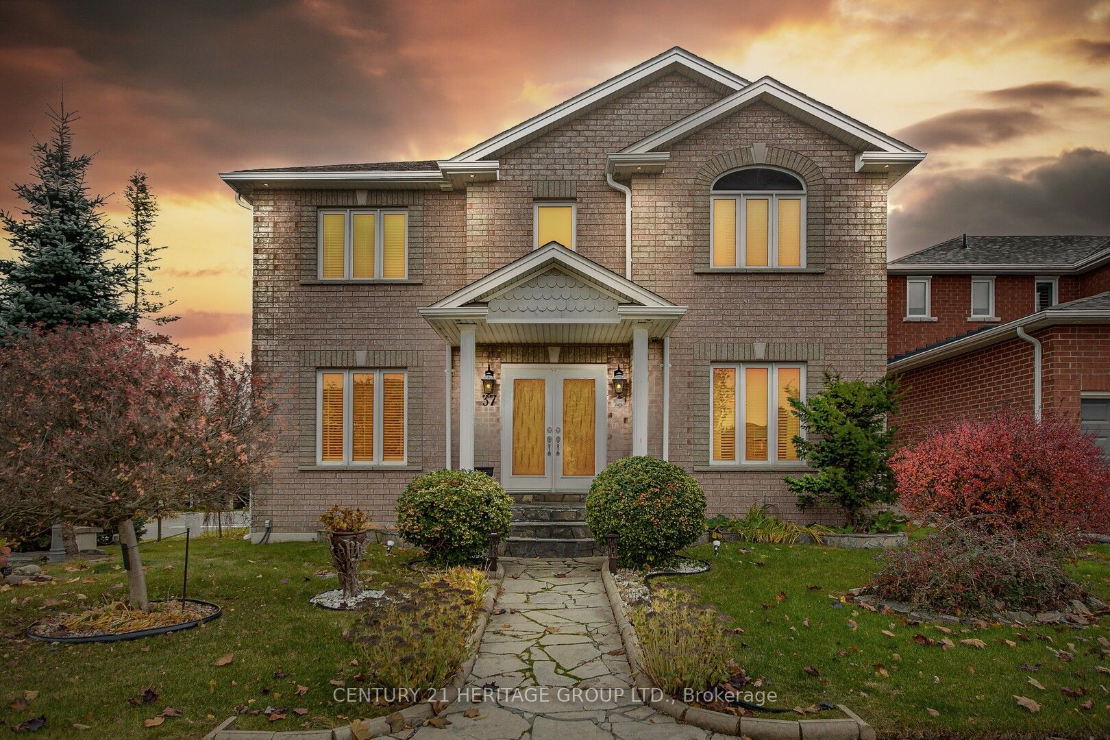 Detached house for sale at 37 Saint Ave Bradford West Gwillimbury Ontario