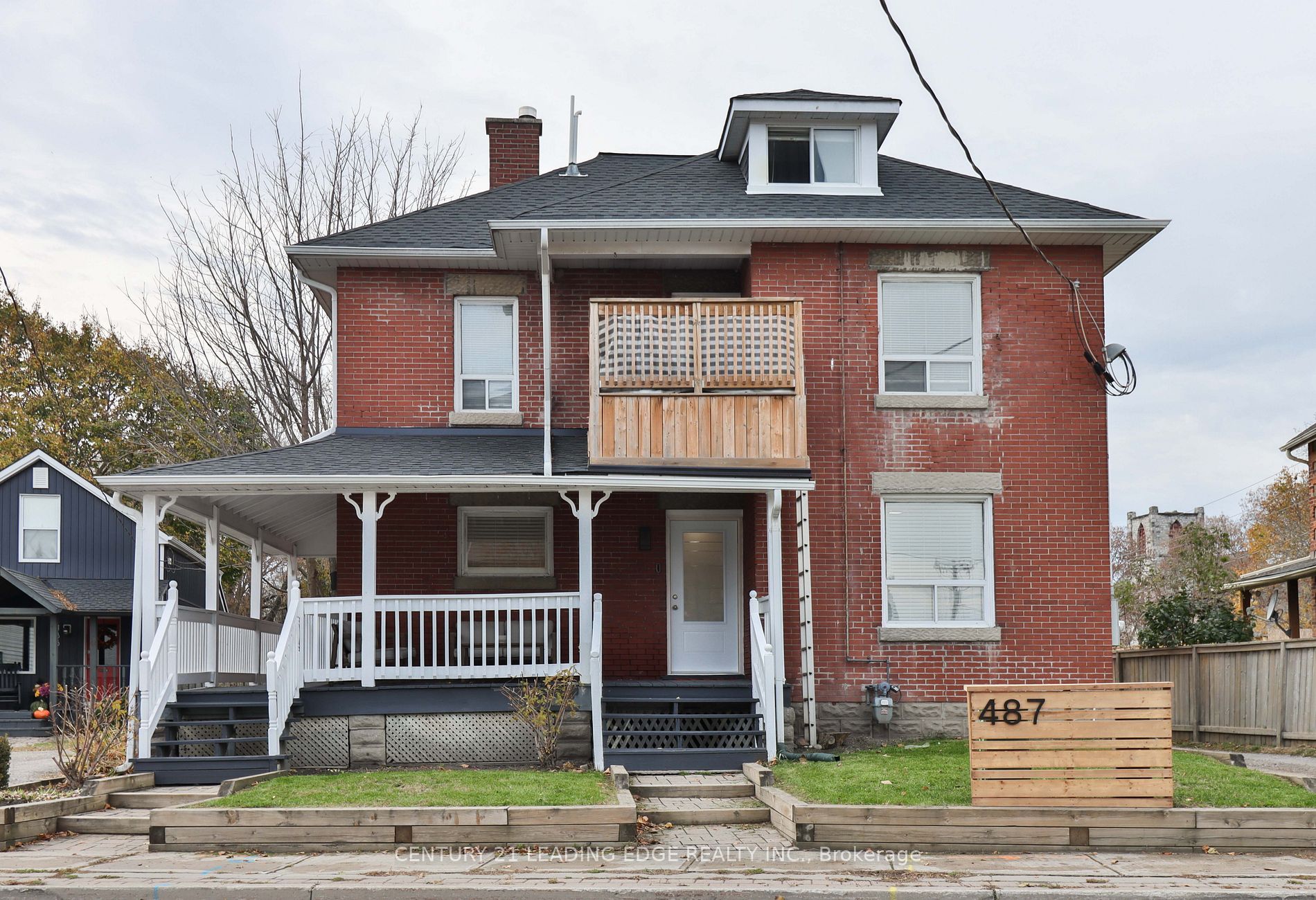 Detached house for sale at 487 EAGLE St Newmarket Ontario