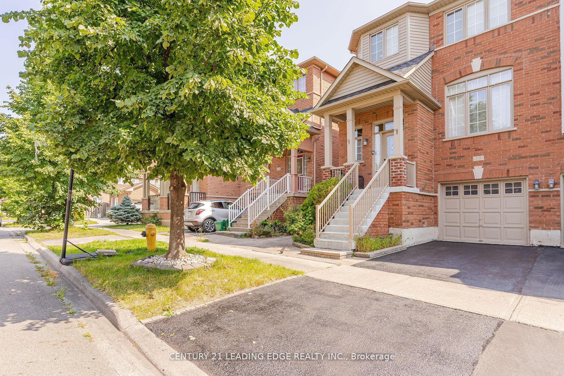 Semi-Detached house for sale at 17 Henrietta St Markham Ontario