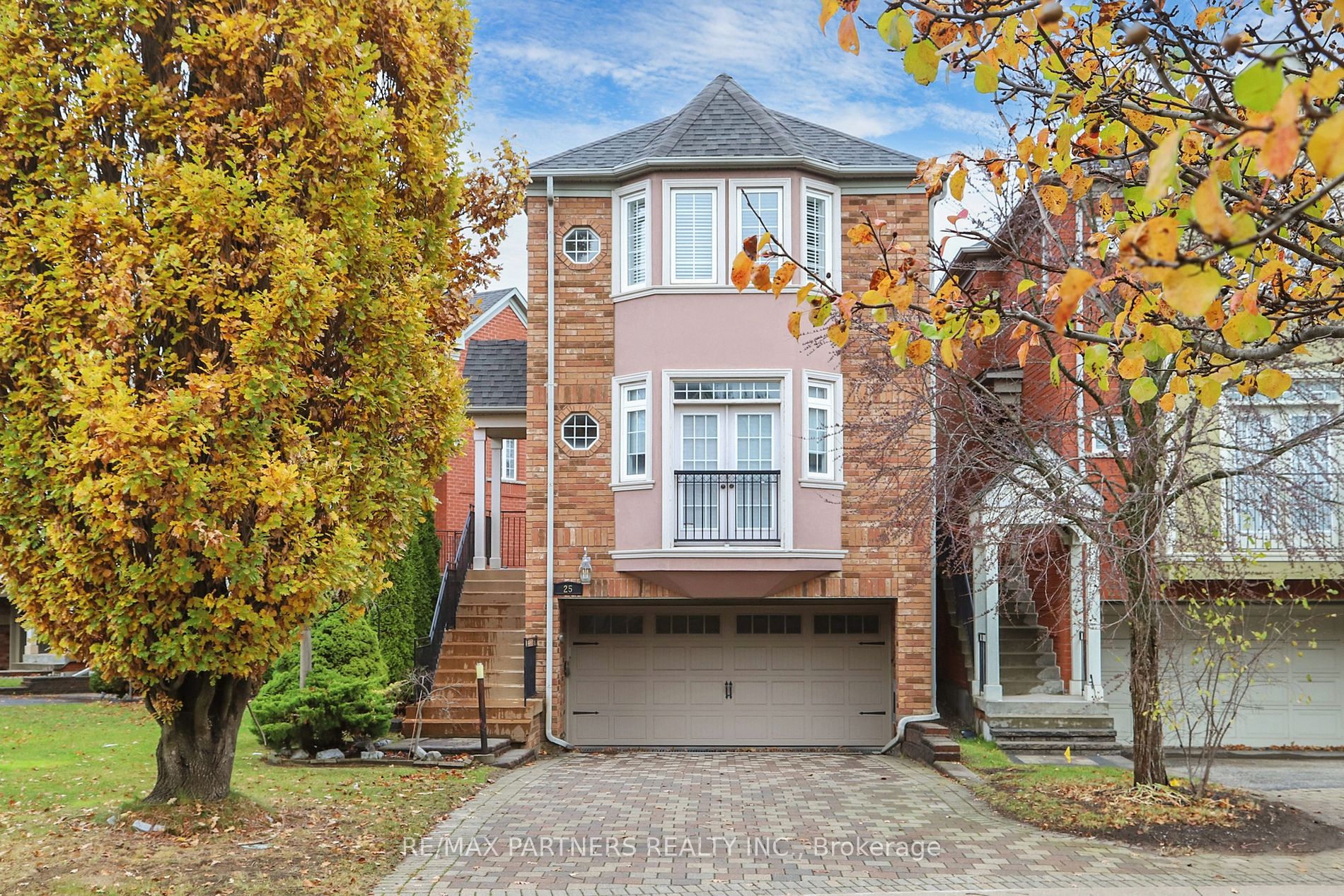 Detached house for sale at 25 Crispin Crt Markham Ontario