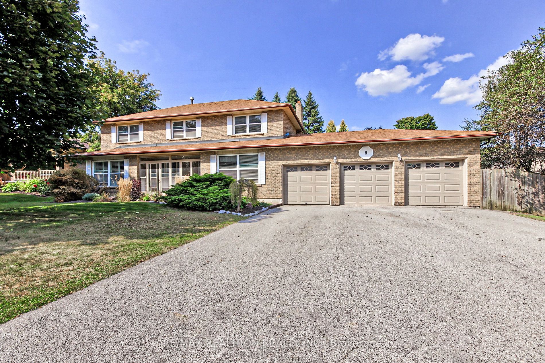 Detached house for sale at 6 Jennifer Cres East Gwillimbury Ontario