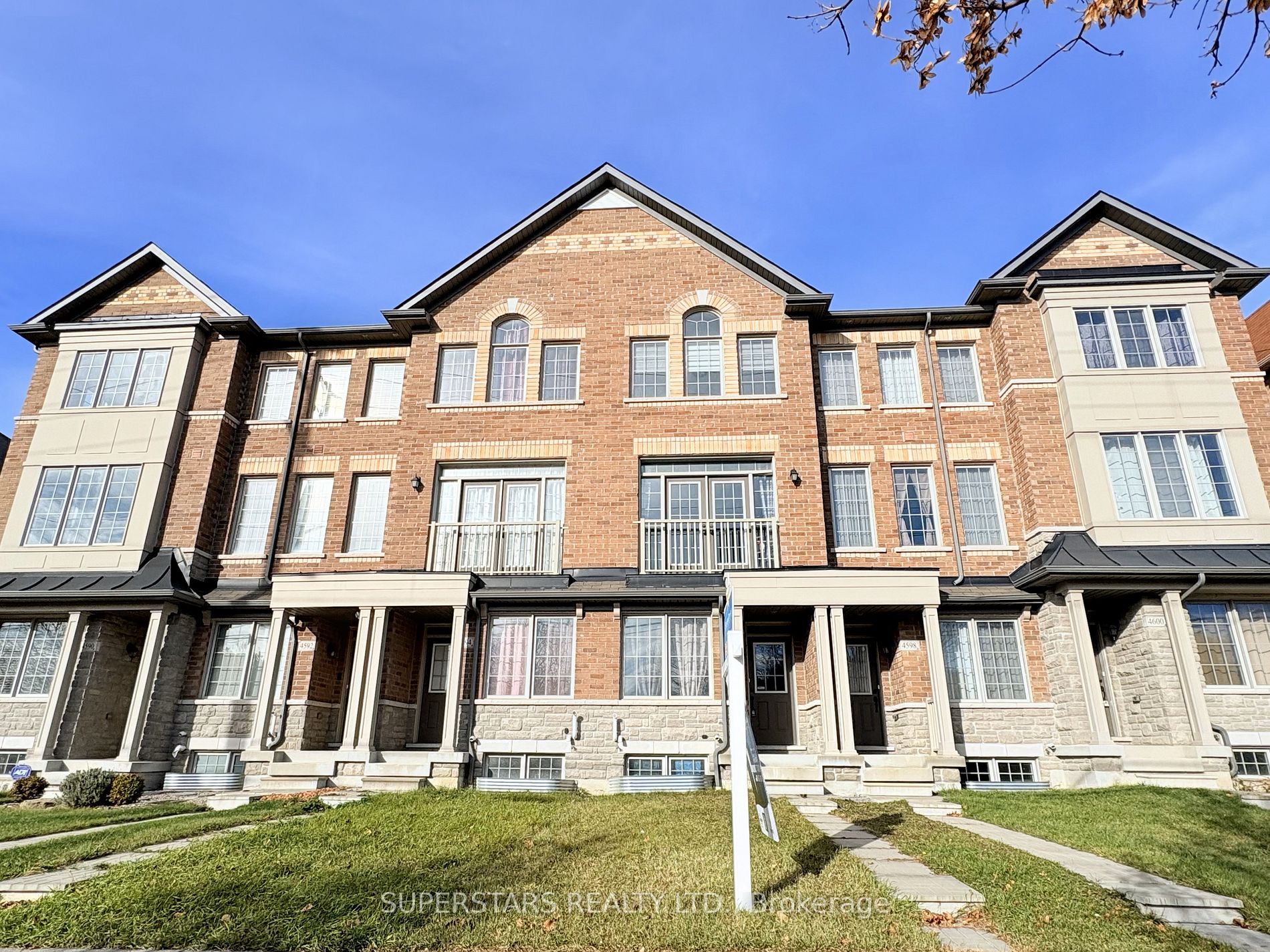 Att/Row/Twnhouse house for sale at 4596 16TH Ave Markham Ontario