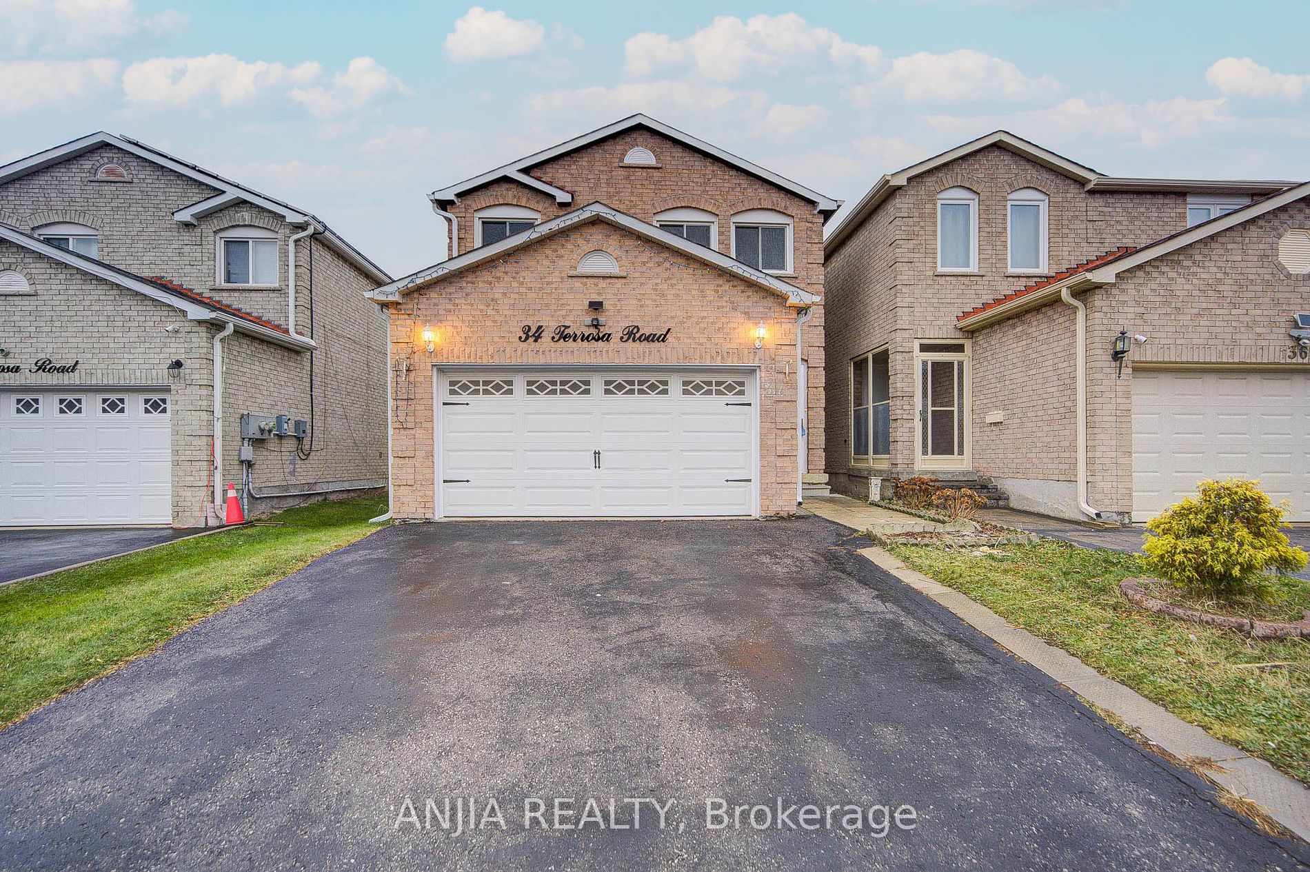 Link house for sale at 34 Terrosa Rd Markham Ontario