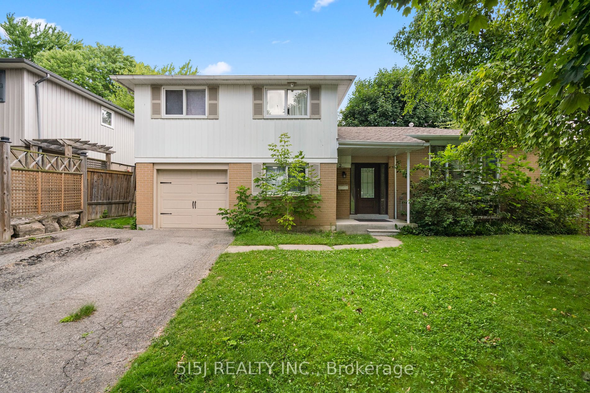 Detached house for sale at 2 Hill Dr Aurora Ontario