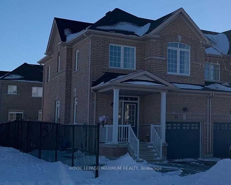 Att/Row/Twnhouse house for sale at 92 Luisa St Bradford West Gwillimbury Ontario