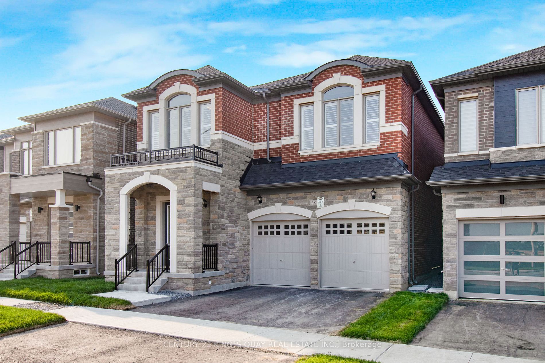 Detached house for sale at 38 Tipp Dr Richmond Hill Ontario