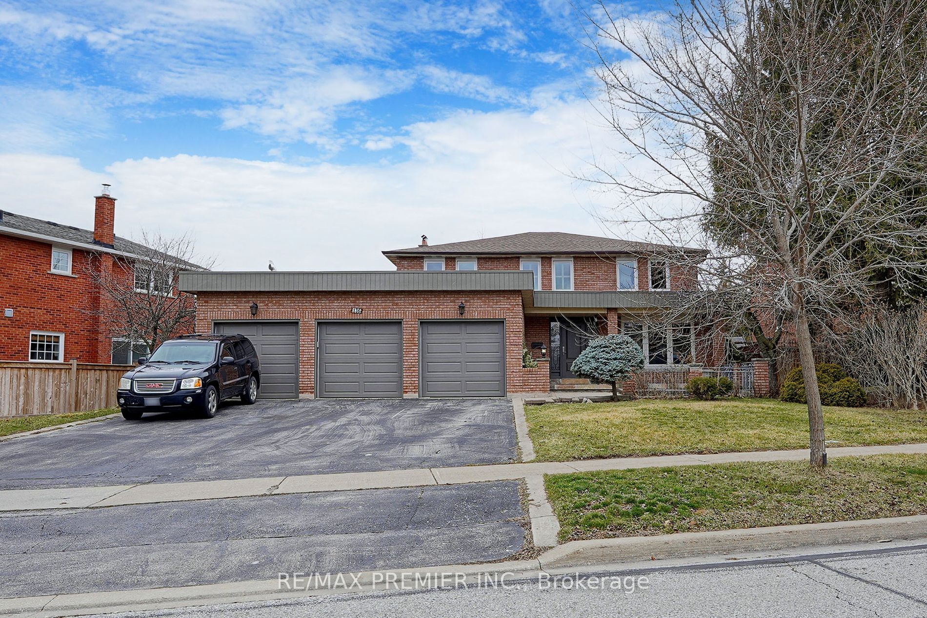 Detached house for sale at 136 Villa Park Dr Vaughan Ontario